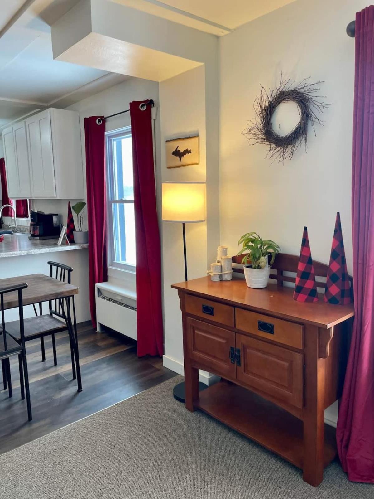 Downtown Red Room at Villages on Aurora