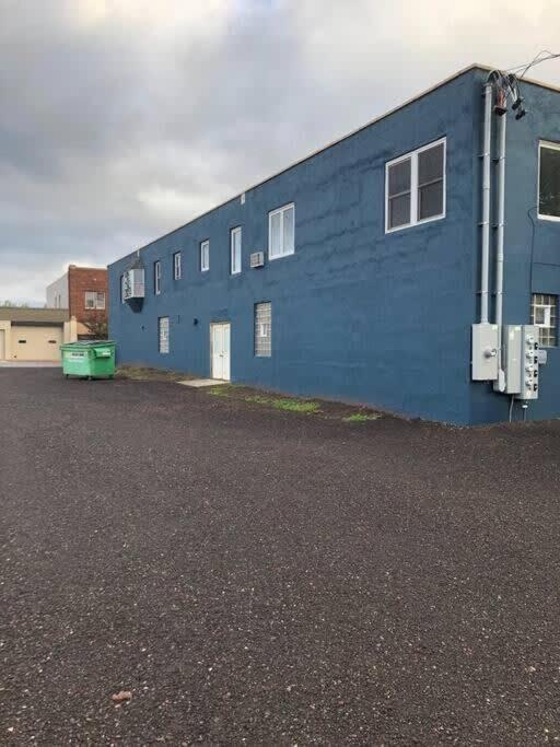 Downtown Red Room at Villages on Aurora