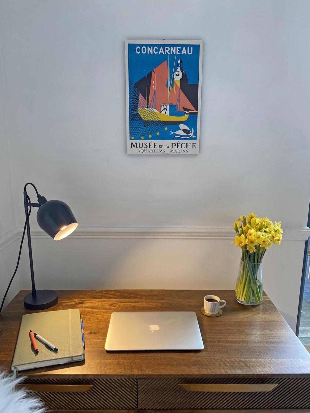 Stylish Home with 4 bedrooms, Logburner, Garden, nr Beach, Deal Castle