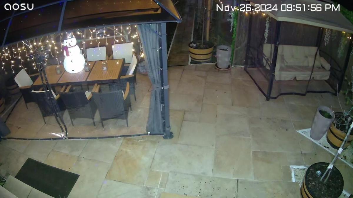 Modern Oasis , Edinburgh Airport near,8mi