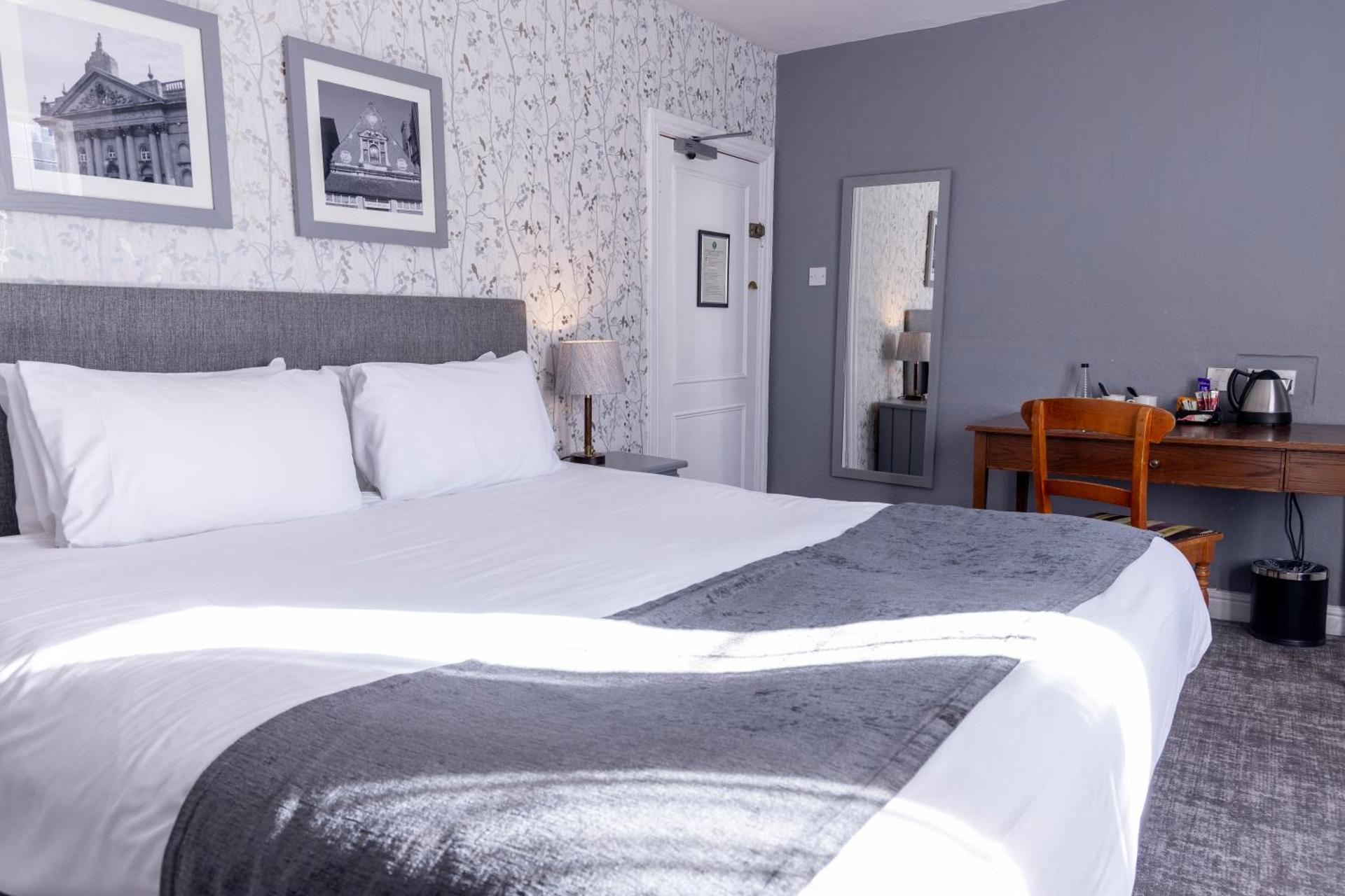 Cromwell Lodge Hotel by Greene King Inns