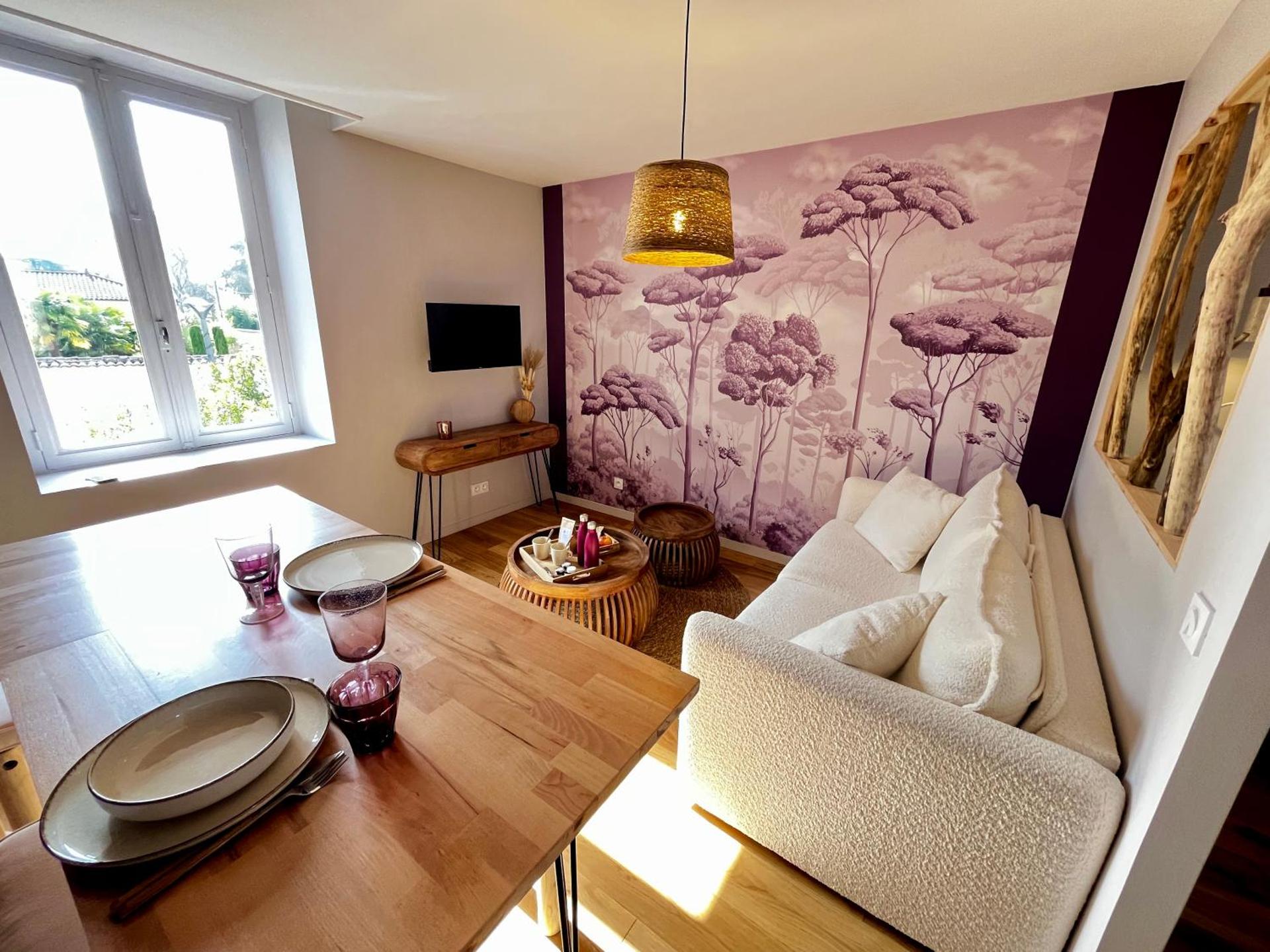 Wisteria Villa - Nuit Enchantée, Ecully