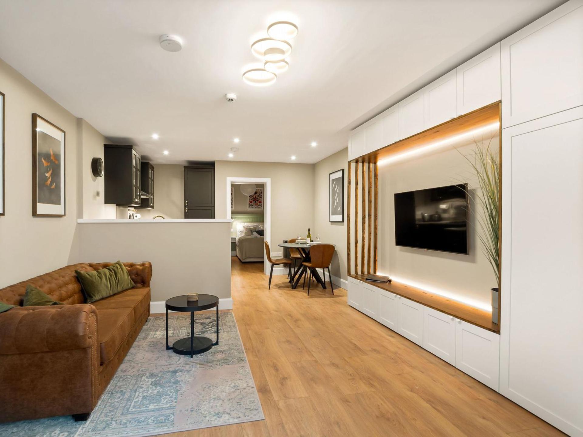 Communal lounge/ TV room