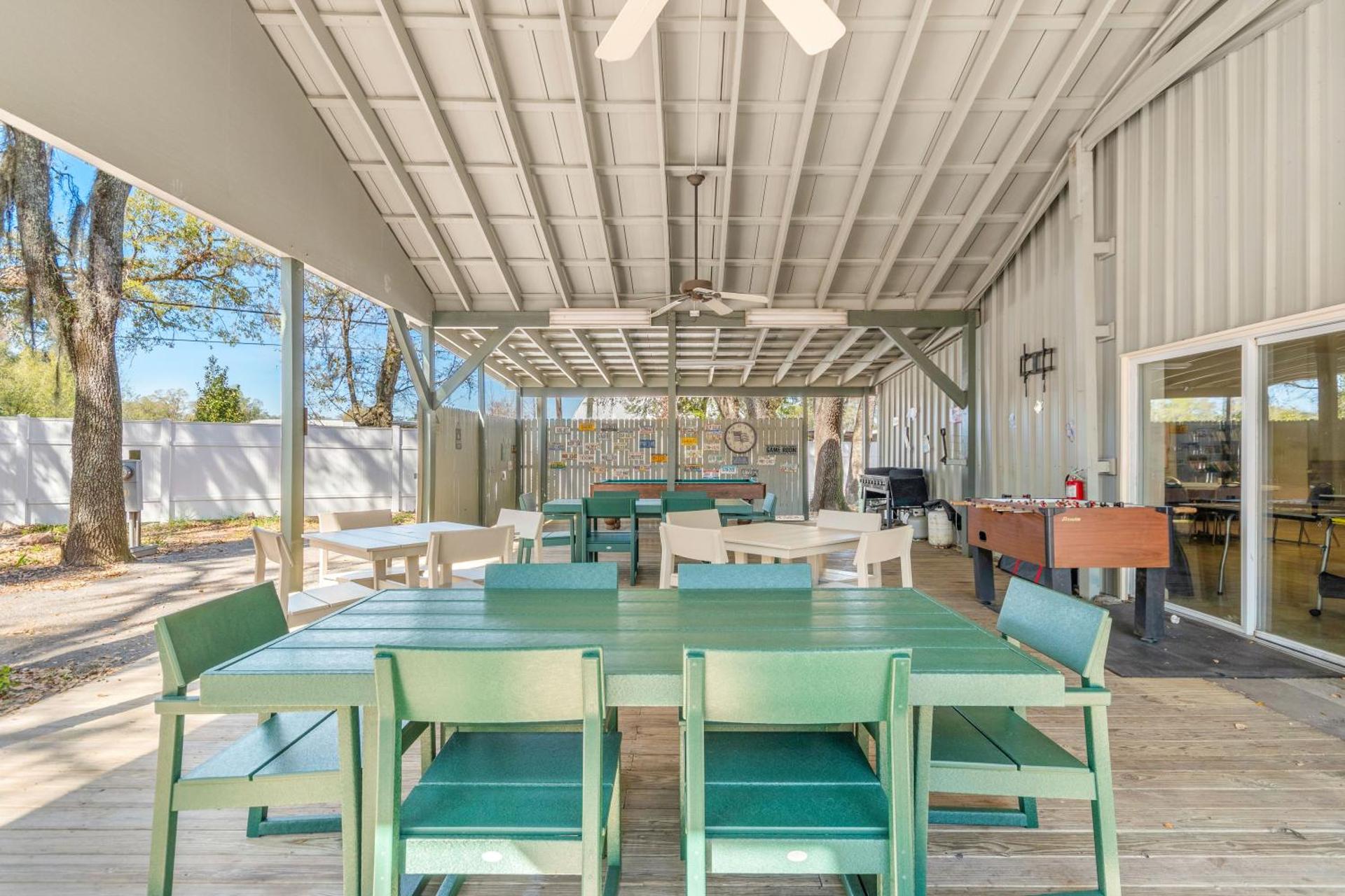 Happy Travelers RV Resort