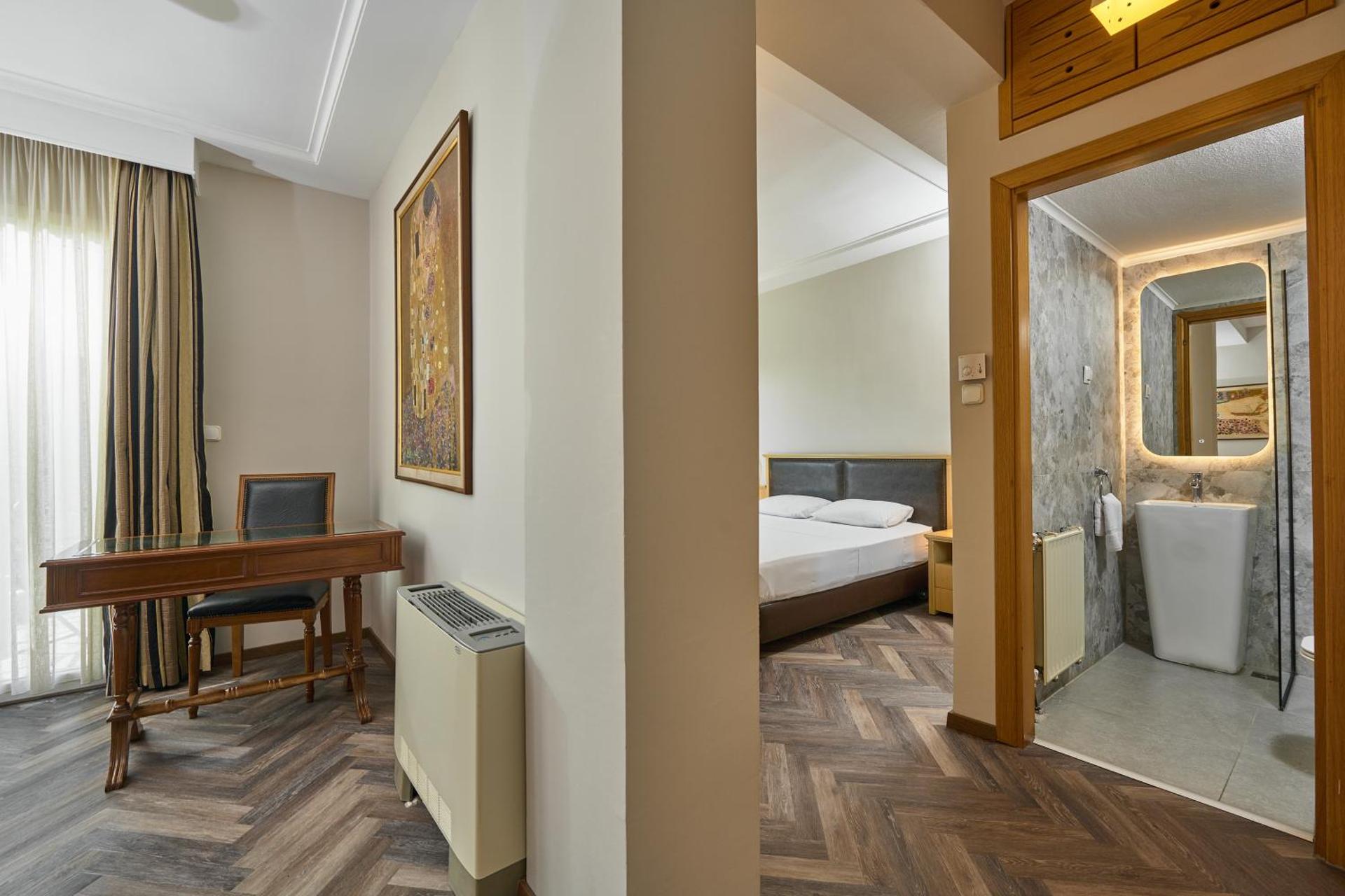 Photo of the whole room