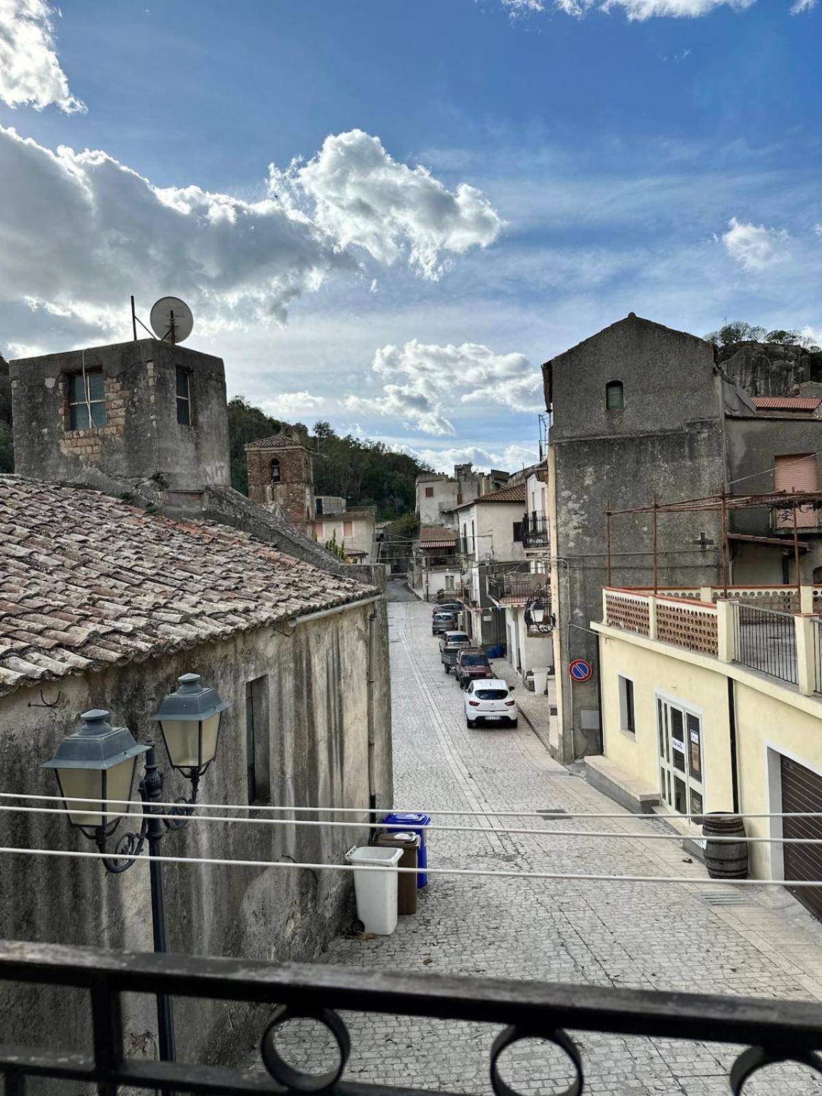 All'Ombra del Campanile