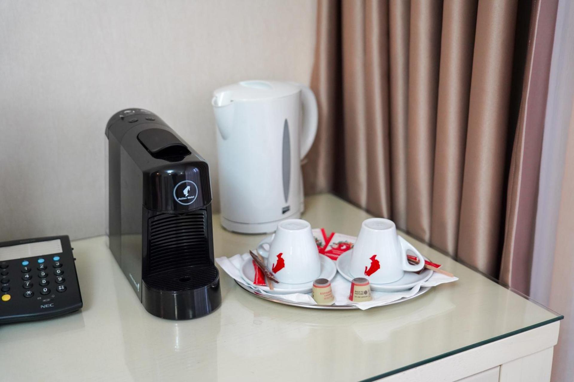 Coffee/tea facilities