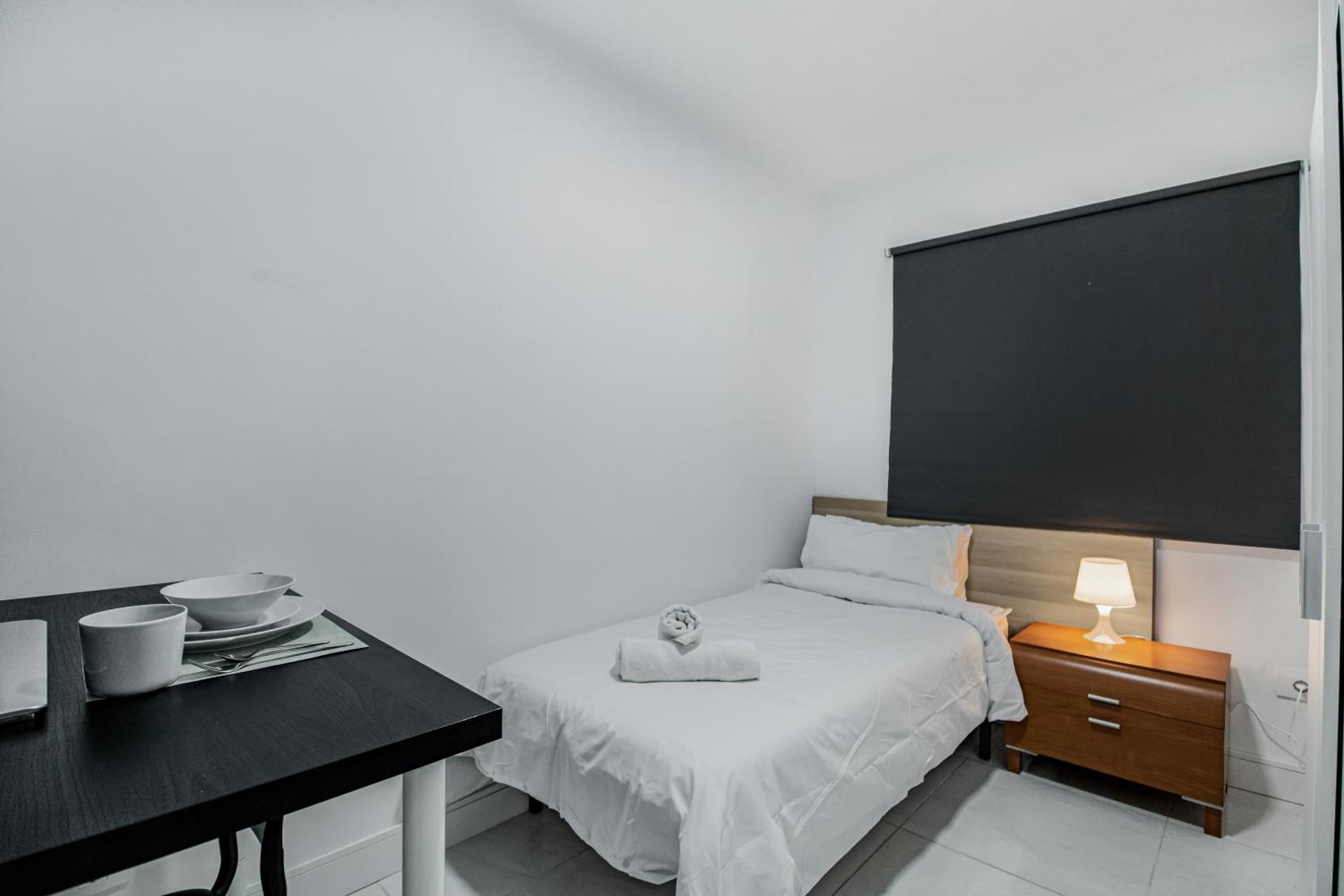 Las Palmas Comfort Rooms