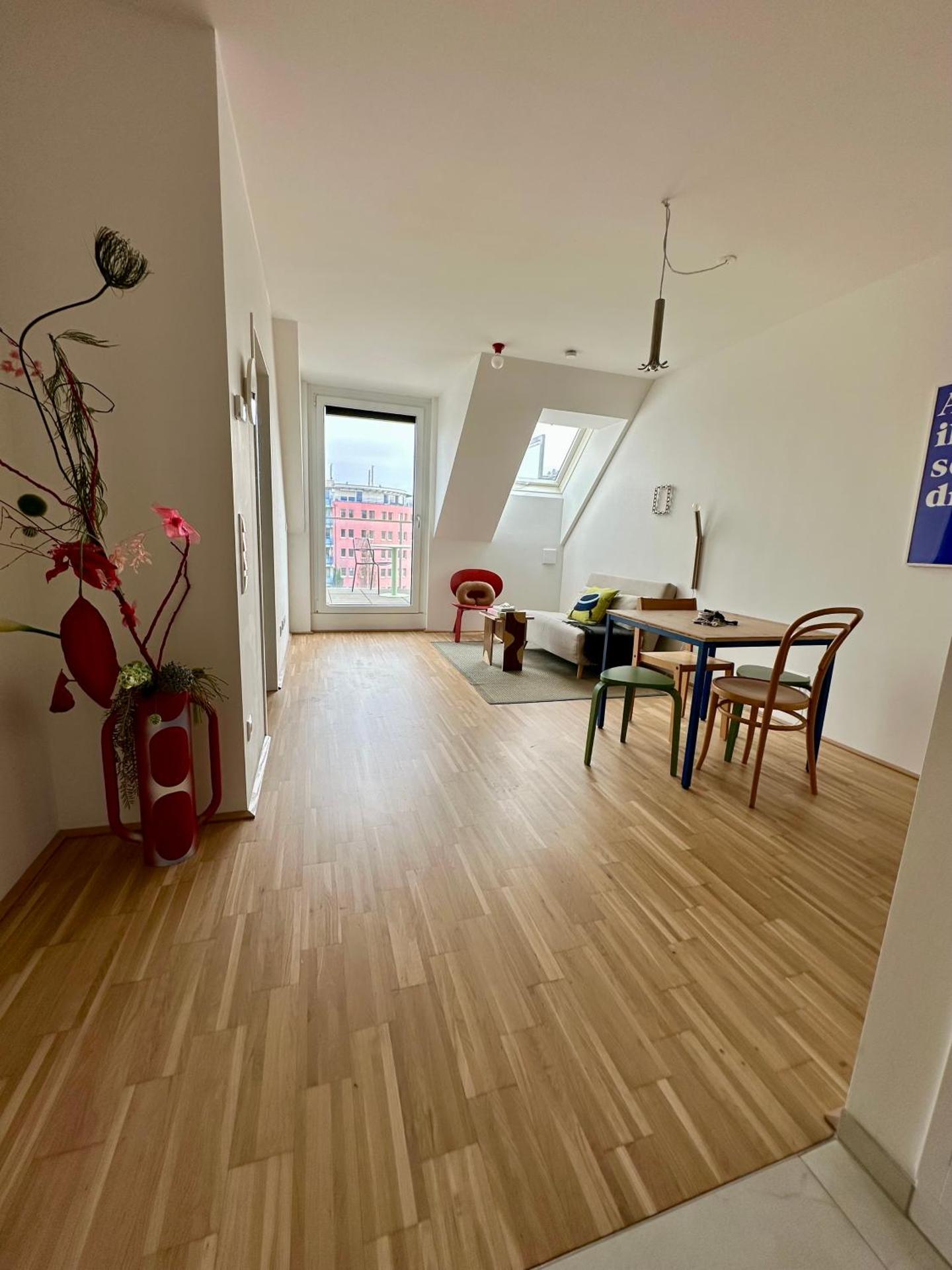 One-Bedroom Apartment with Balcony