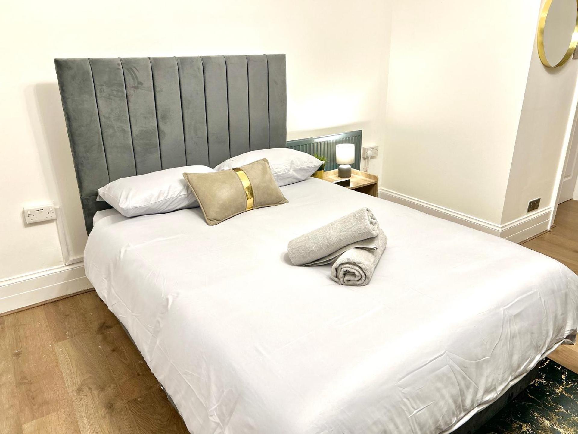 The Prestige Suite - London