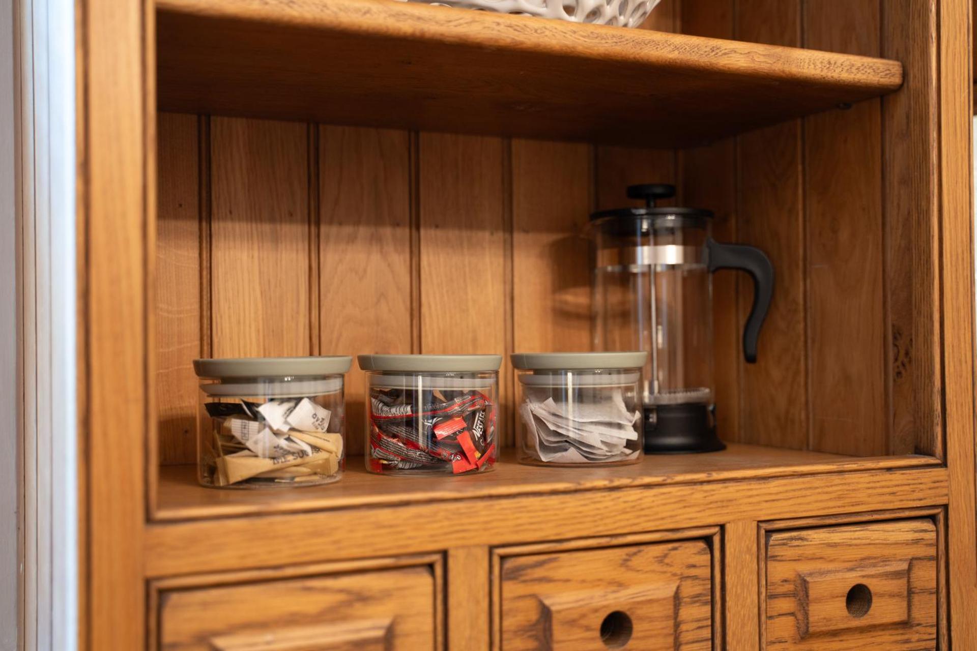 Coffee/tea facilities