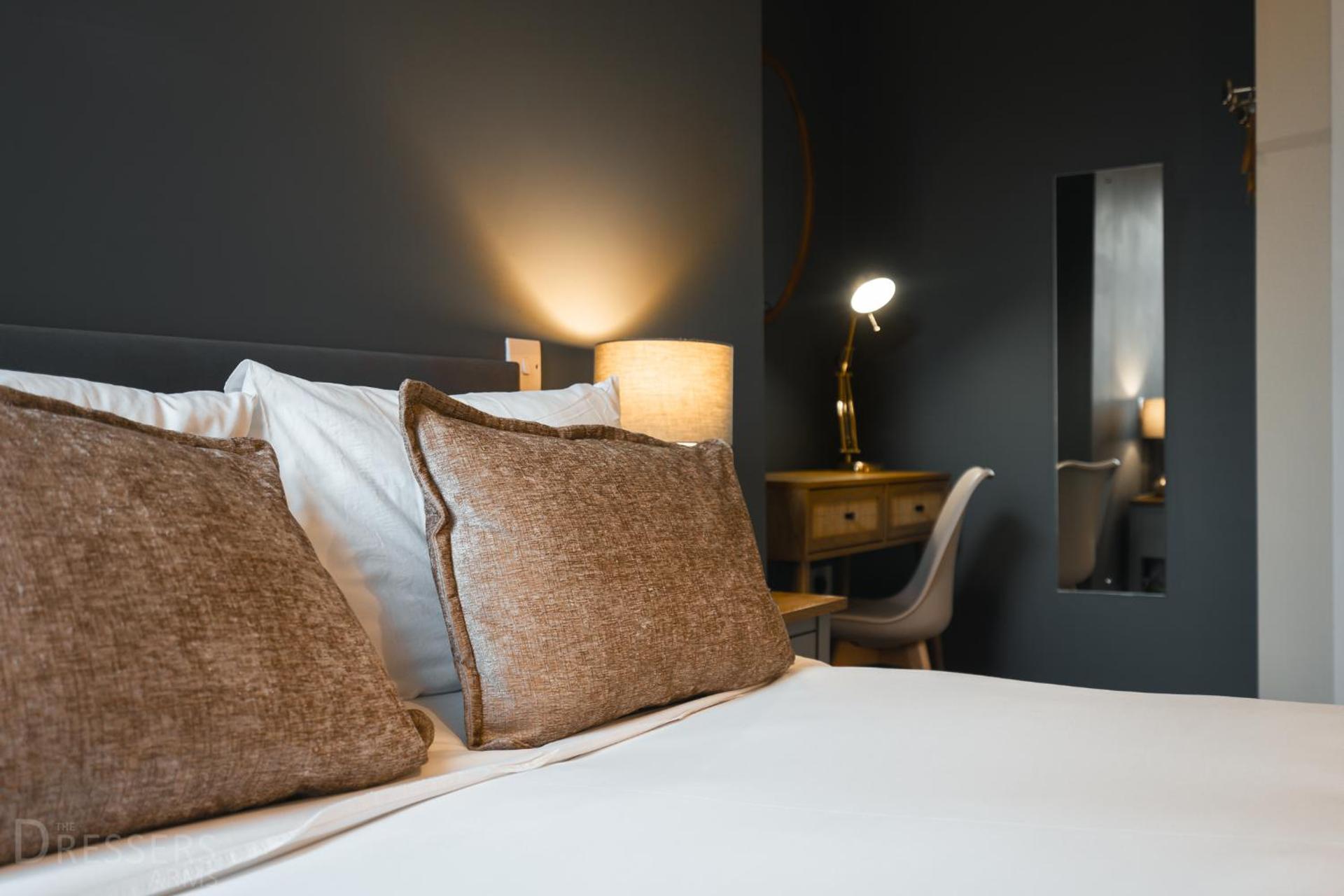 Rooms at The Dressers Arms