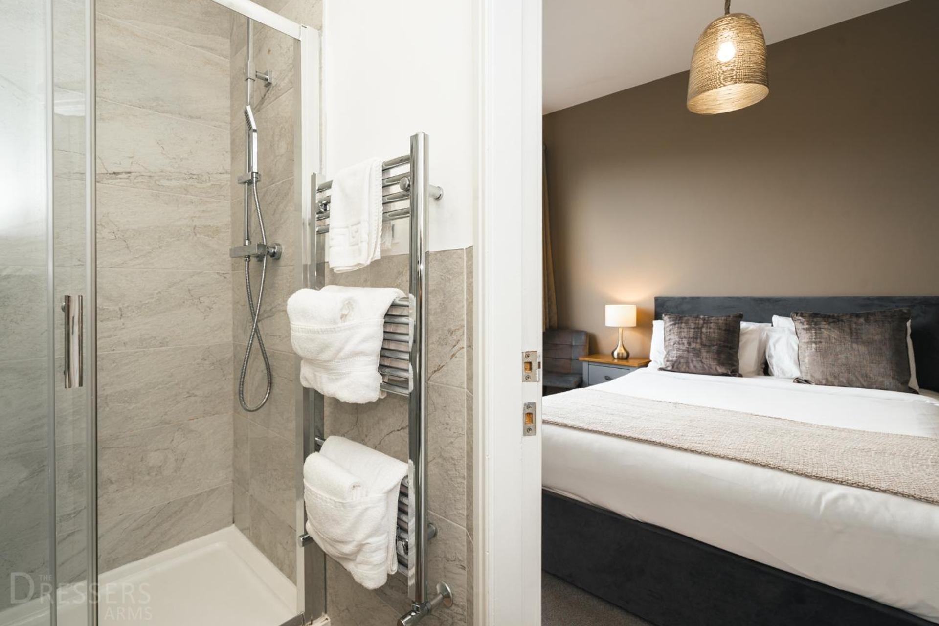 Rooms at The Dressers Arms