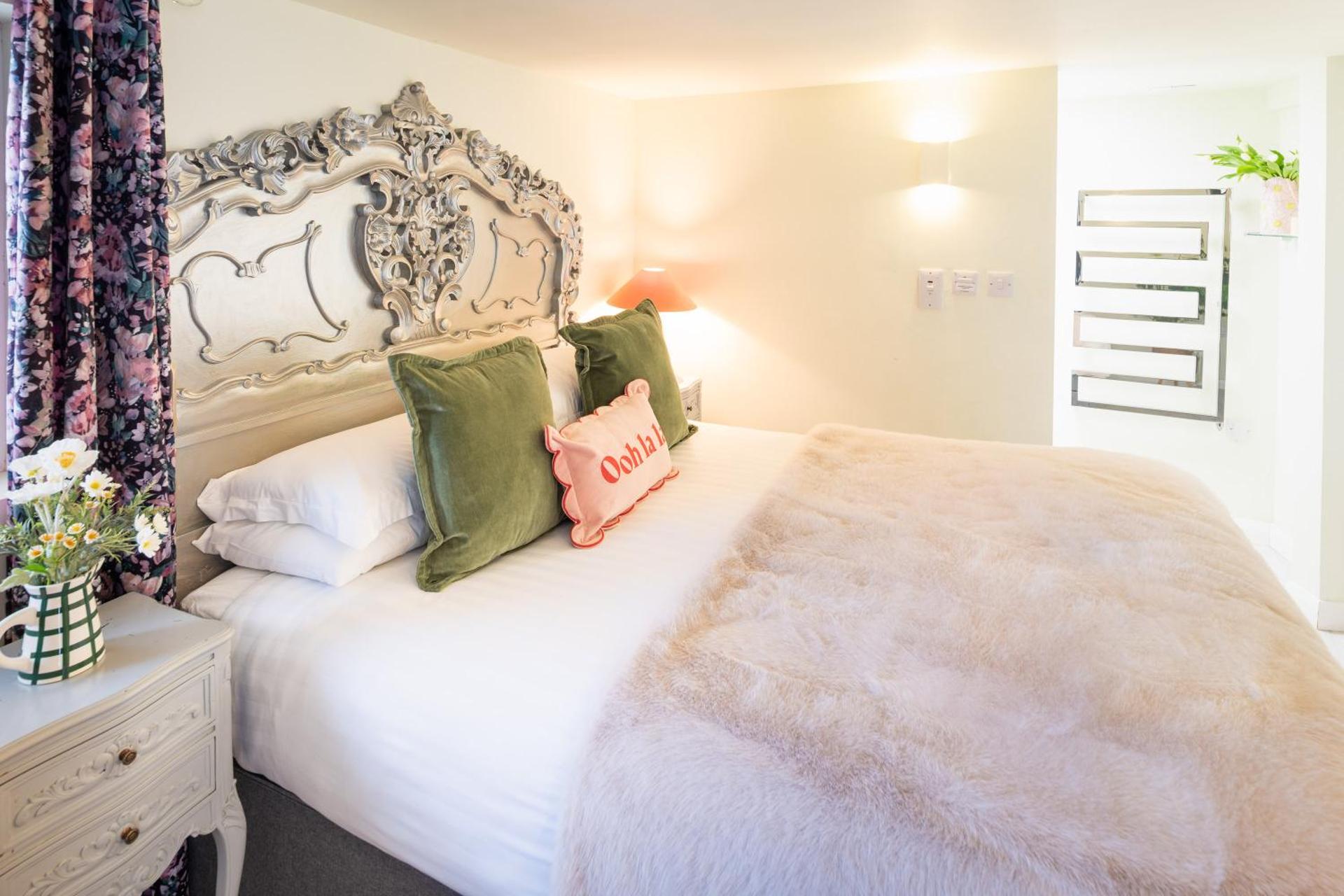 Gorgeous Boutique Flat Sleeps 2 in Lyme Regis
