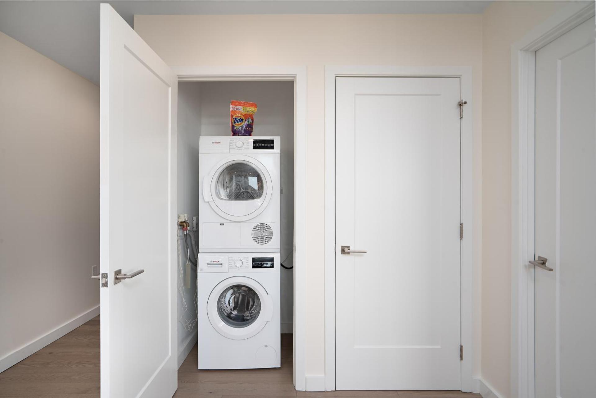 Ultra Luxury Apt - Panoramic NYC View - Minutes to City