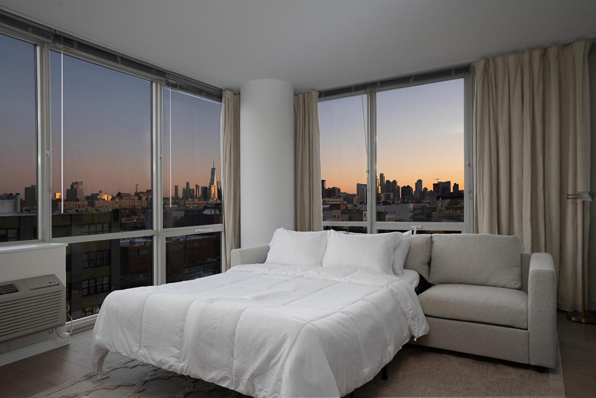 Ultra Luxury Apt - Panoramic NYC View - Minutes to City