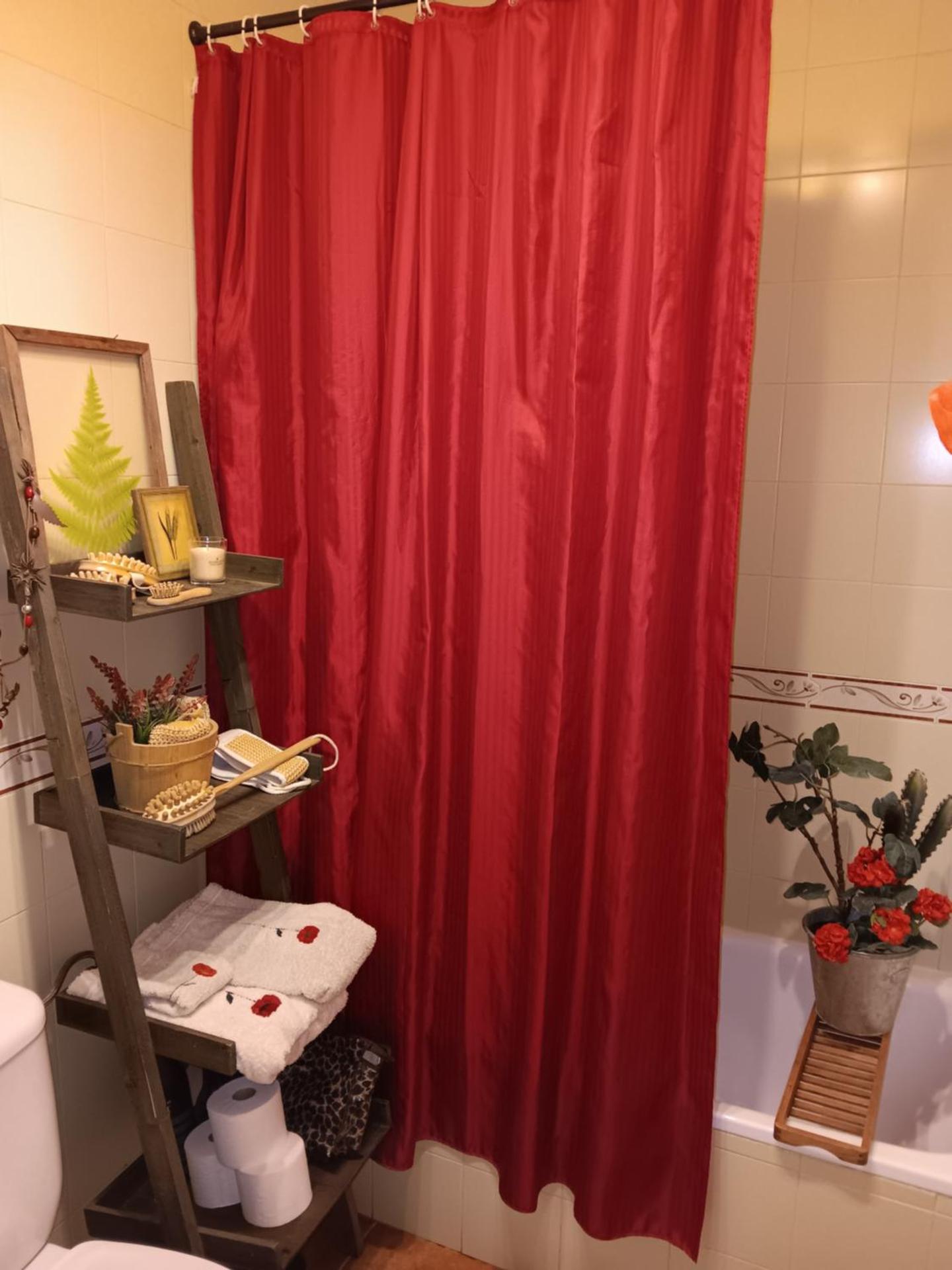 Habitación en Chalet con Piscina