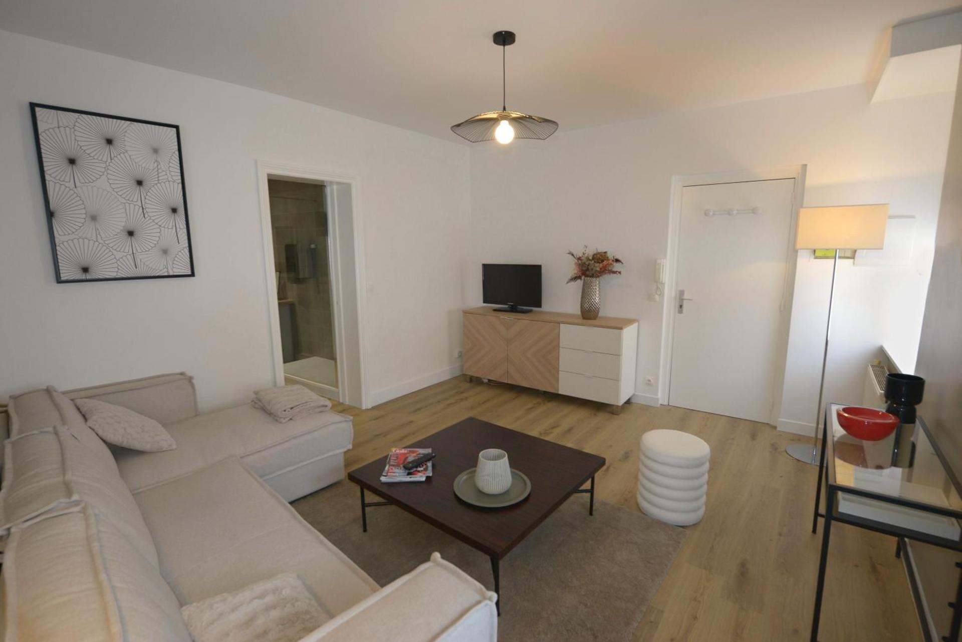 Centre ville, Gare 600m, Prox Lille, Lit King size