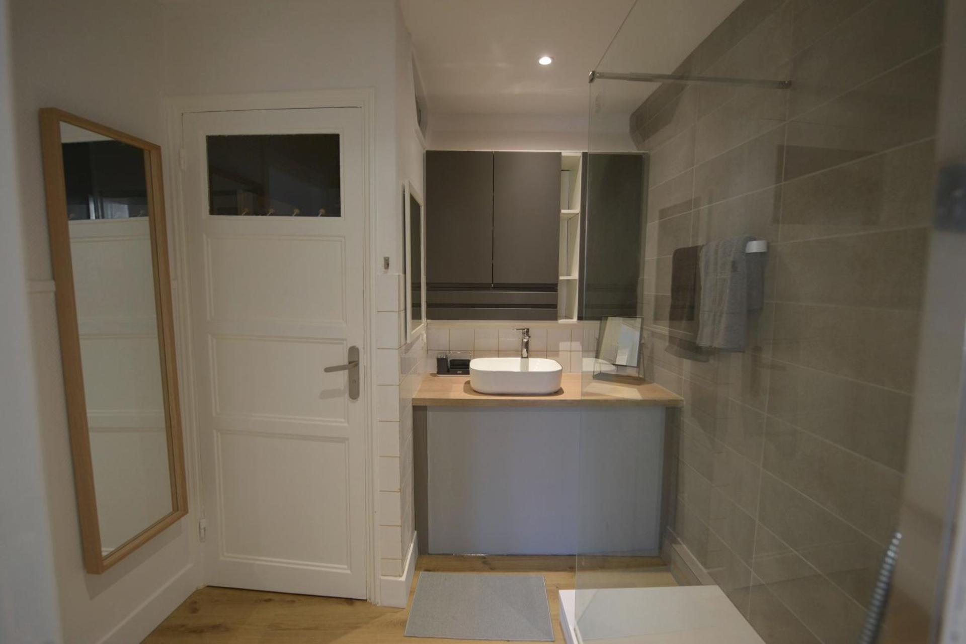 Centre ville, Gare 600m, Prox Lille, Lit King size