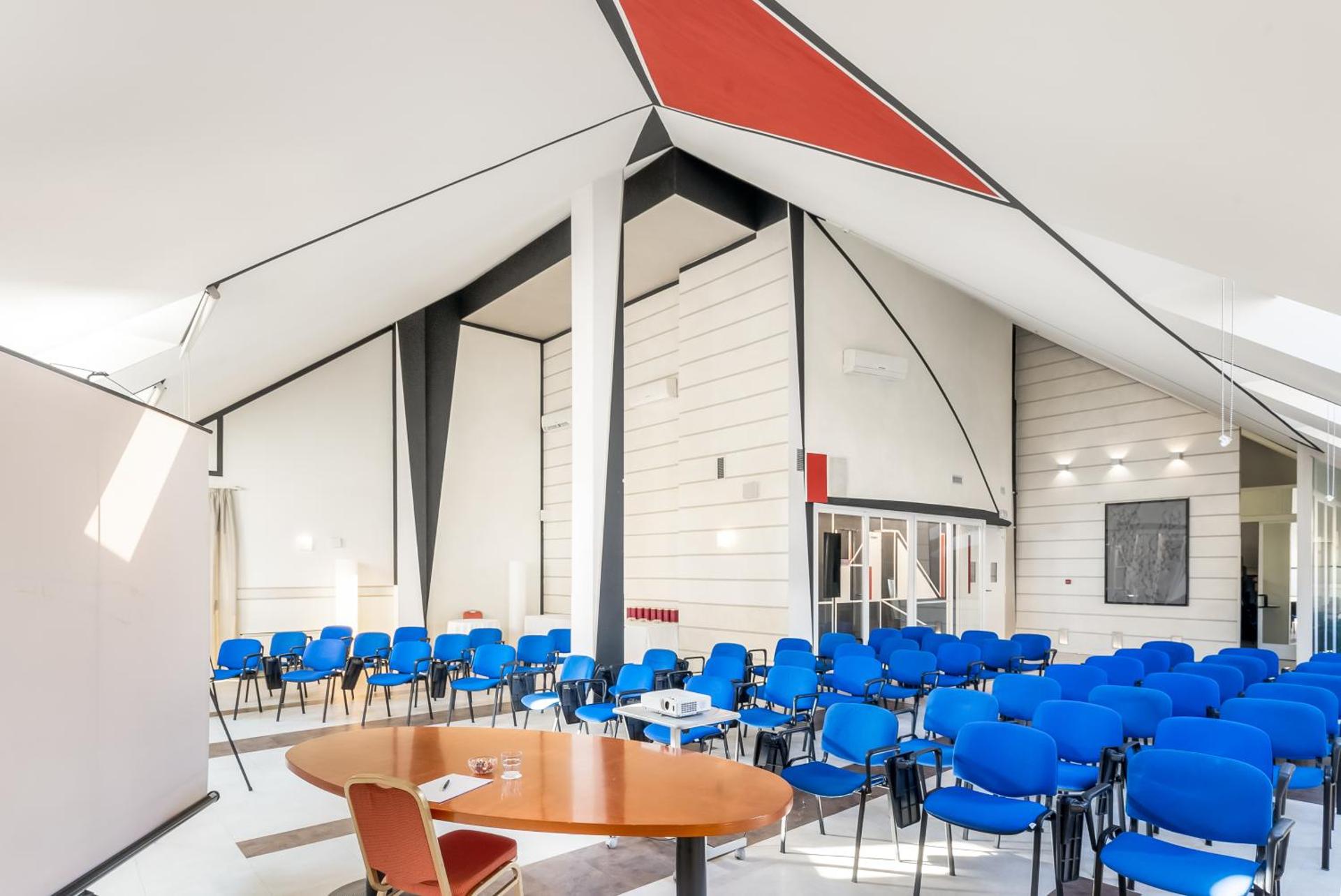 Meeting/conference room