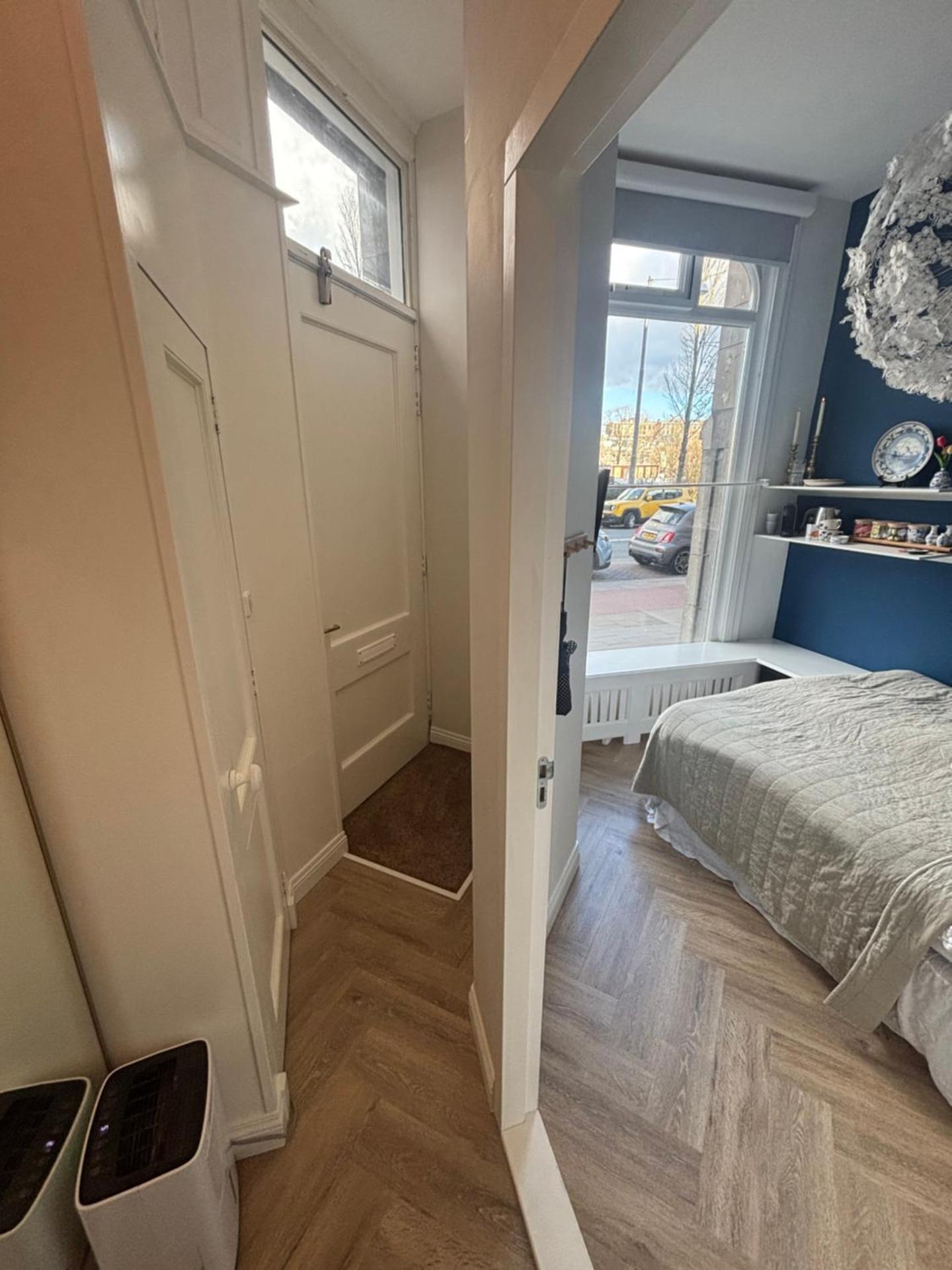 Lovely small apartment in 'De Pijp'