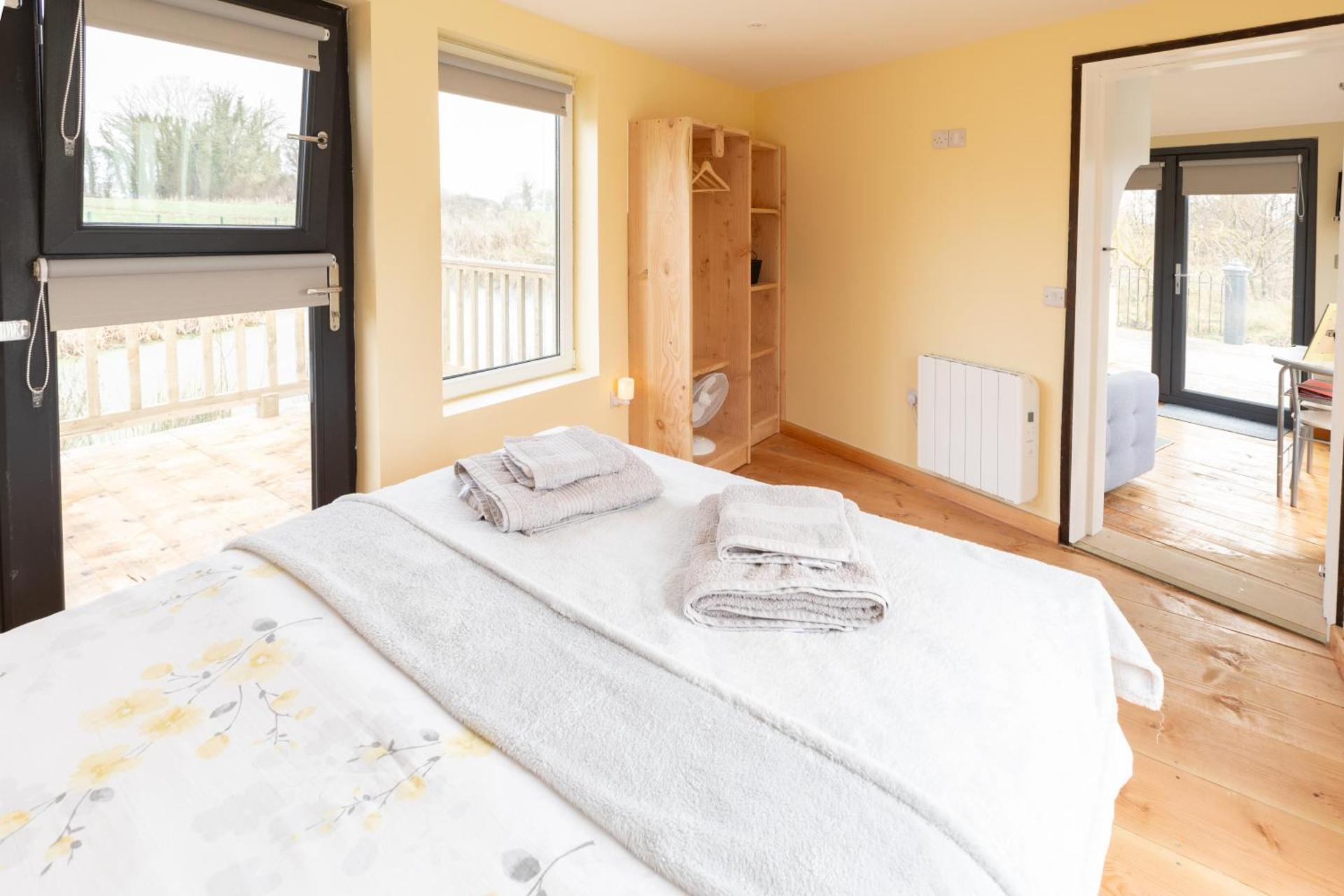 Red Sheds Cabin 'Herons Den'