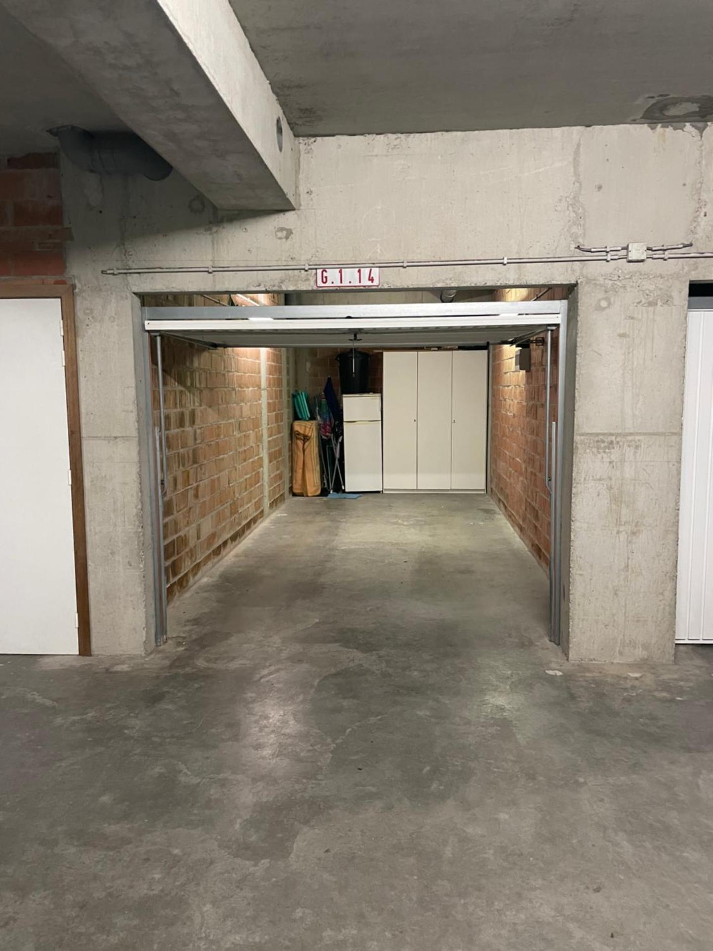 Appt Pablo met privé-garage, vlakbij zee, in Koksijde-Bad