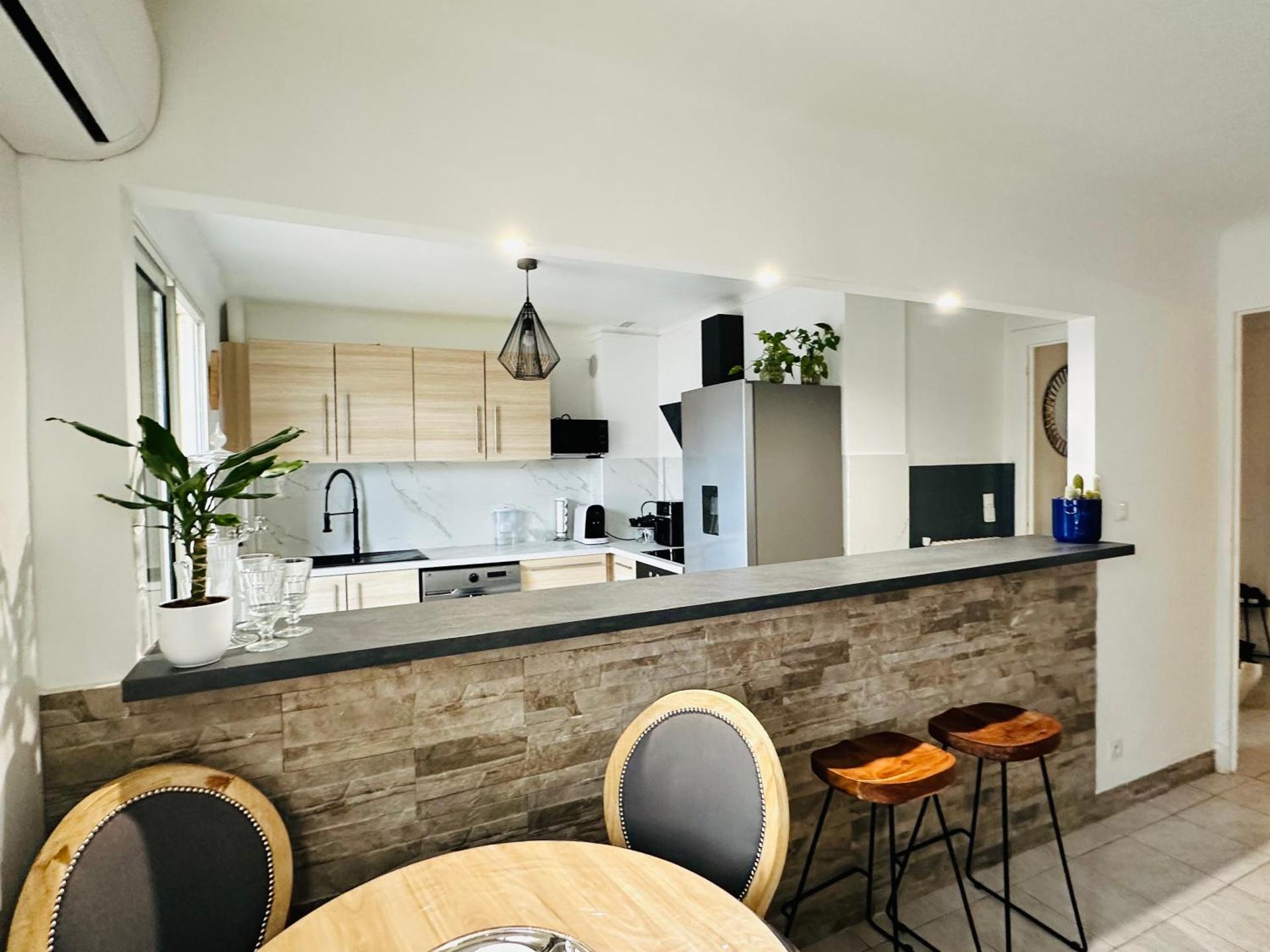 Antibes centre-ville, 2 bedrooms 6 pers, Climatisation