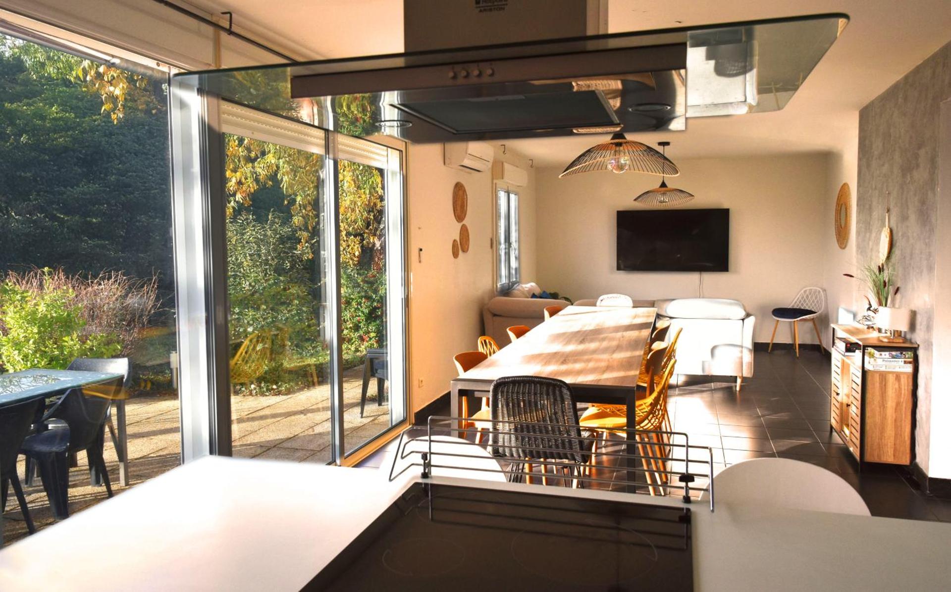 Communal lounge/ TV room