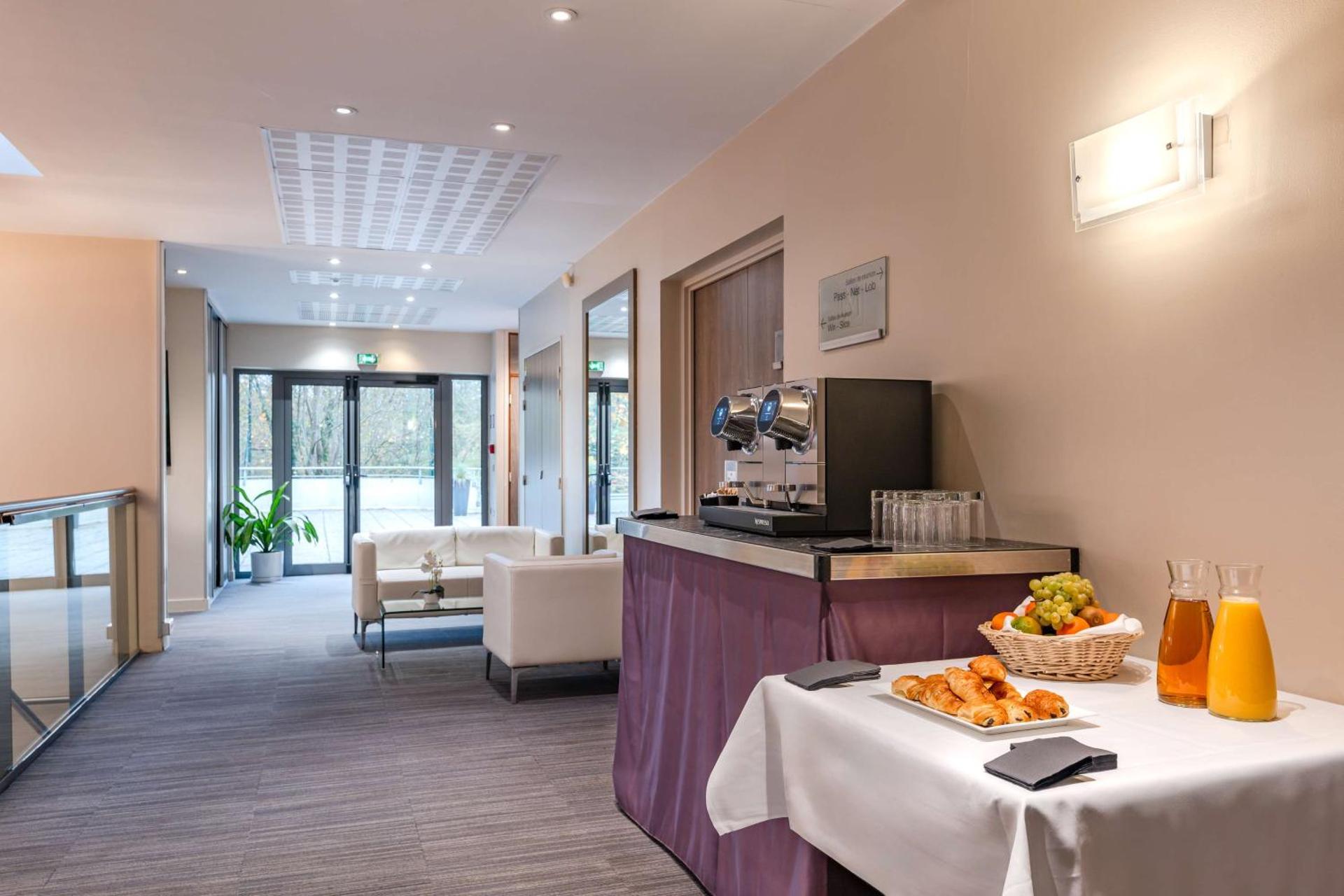 Meeting/conference room