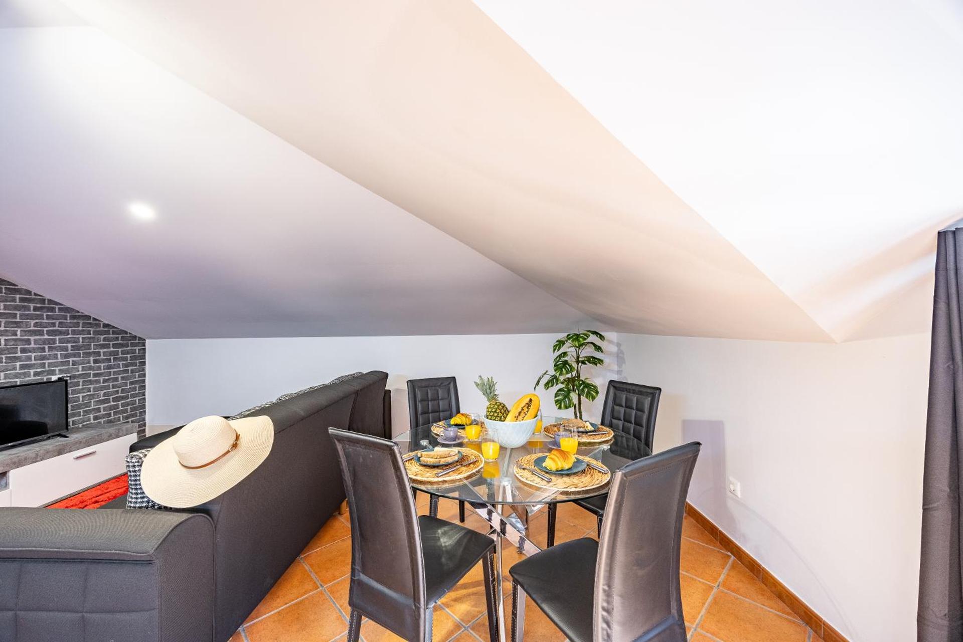 Casa da Achada by YOUR KEY