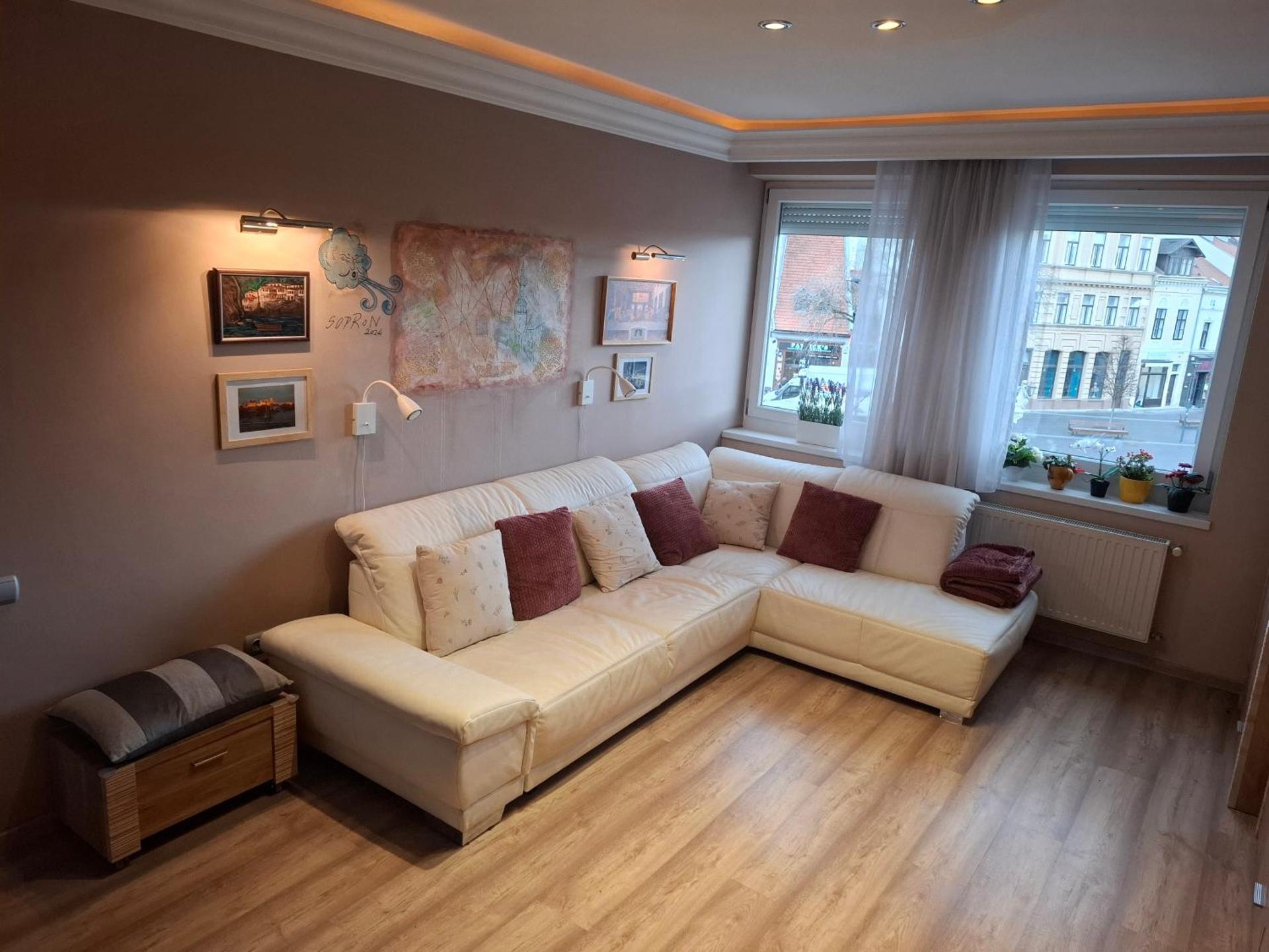 Soproniutas CentROOM Apartman