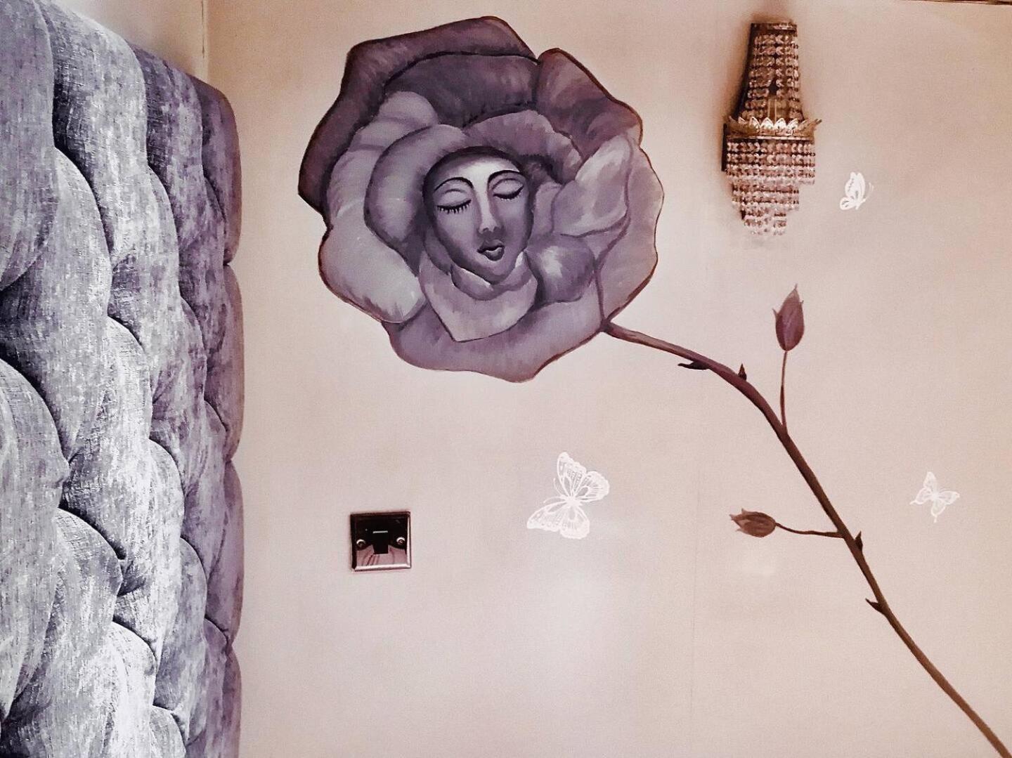 Looking Glass Cottage