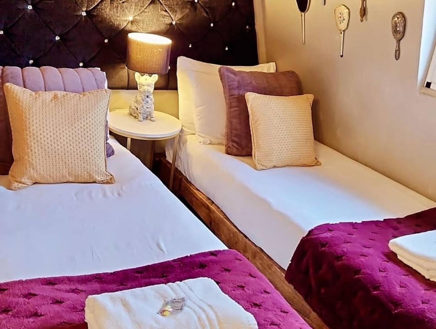 Looking Glass Cottage