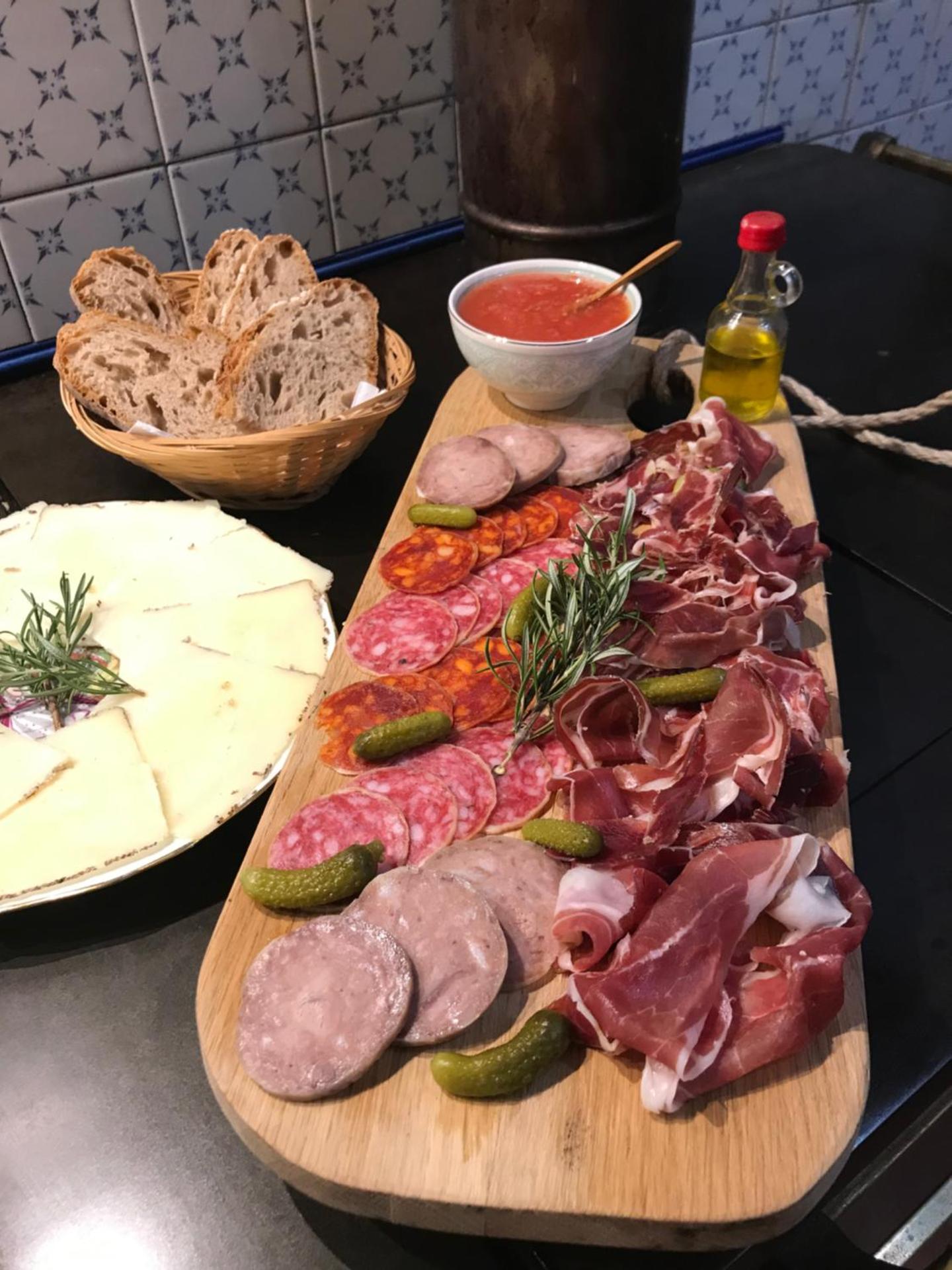 Restaurant/places to eat