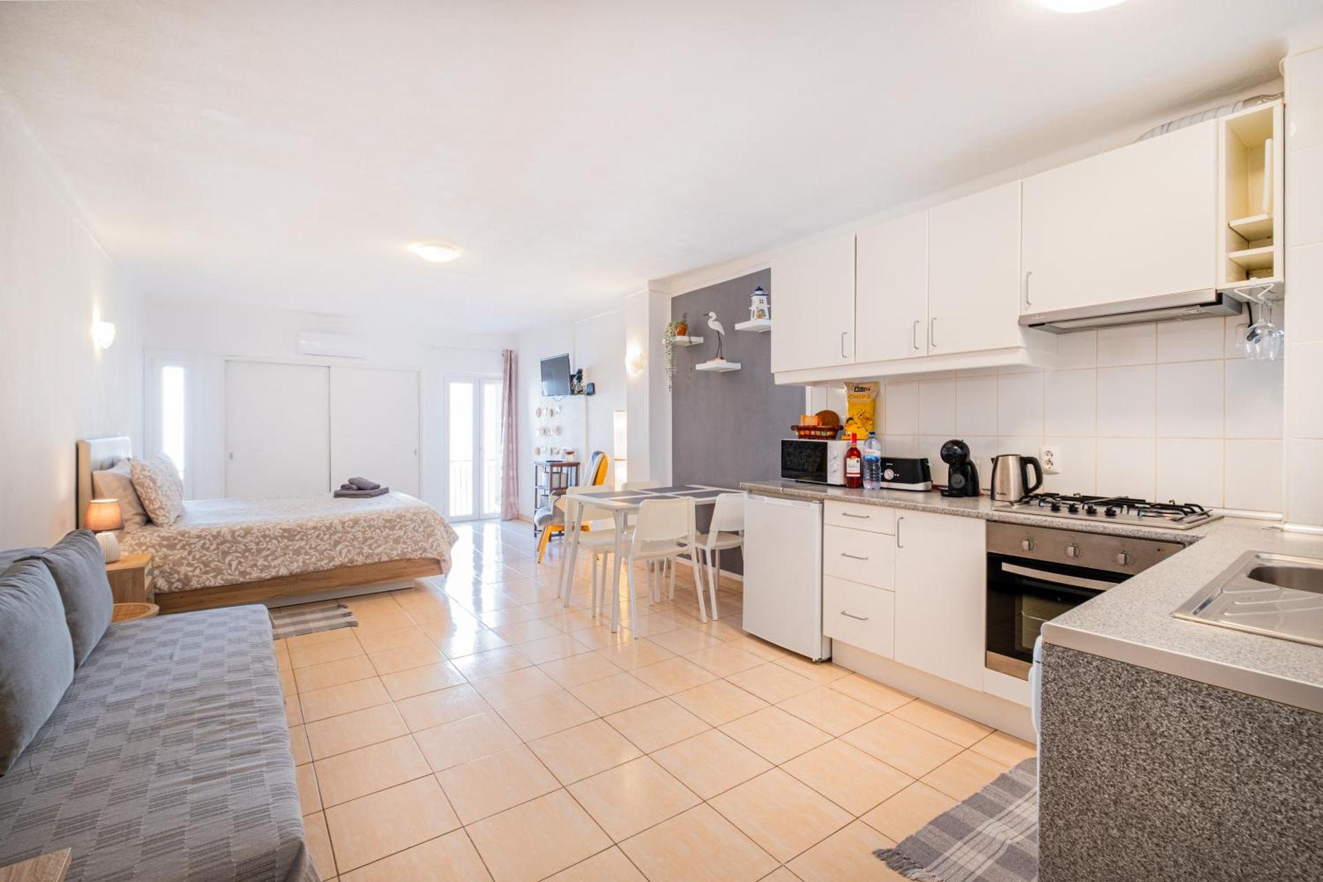 Beach Studio in Albufeira's old town