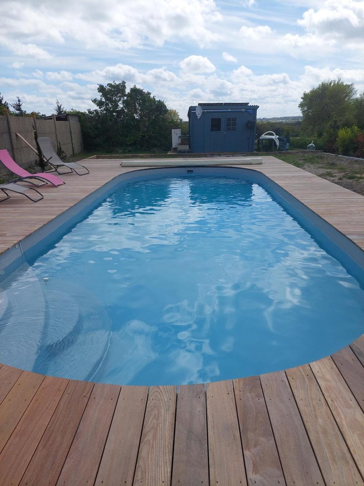 Petite maison bretonne 2 personnes accès piscine