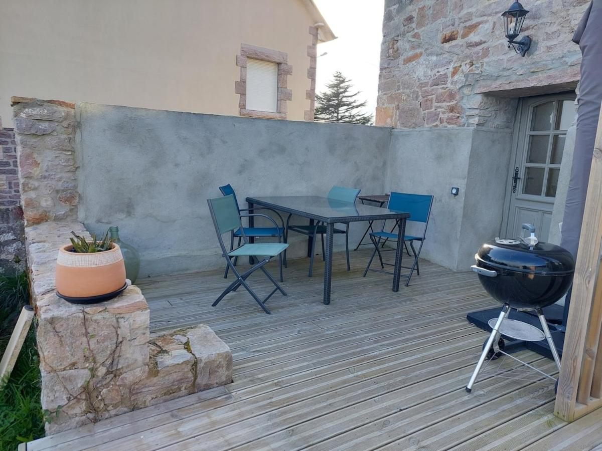 Petite maison bretonne 2 personnes accès piscine