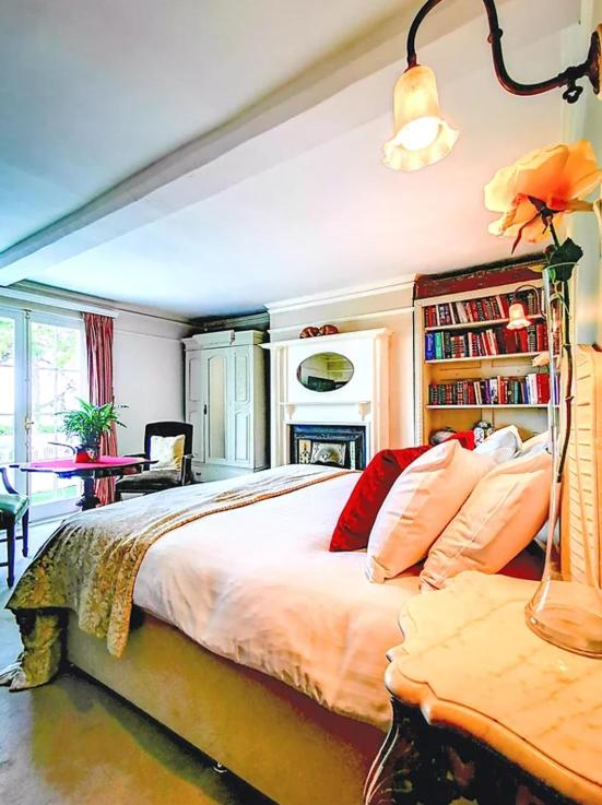 Cedar House Boutique B&B