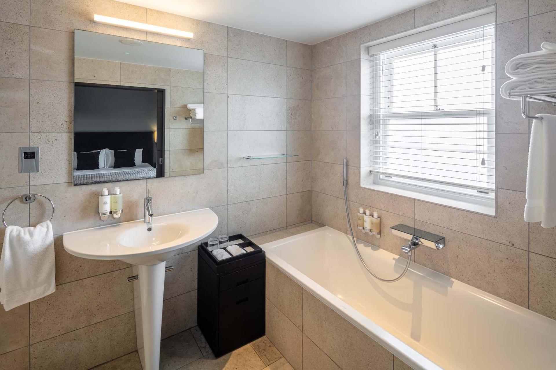 Deluxe Double or Twin Room