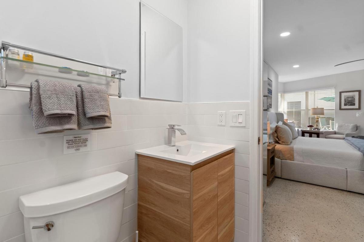 Pool Beachfront Studio