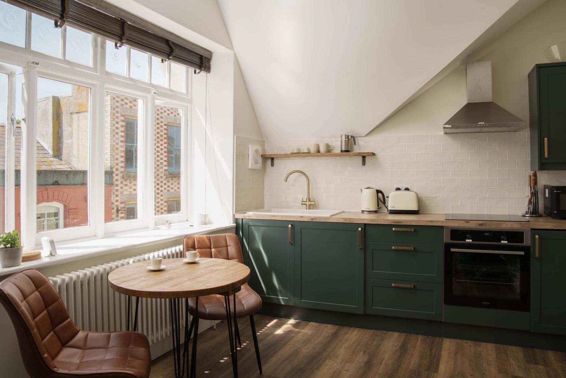 Modern Central one Bedroom Apartment in Penzance