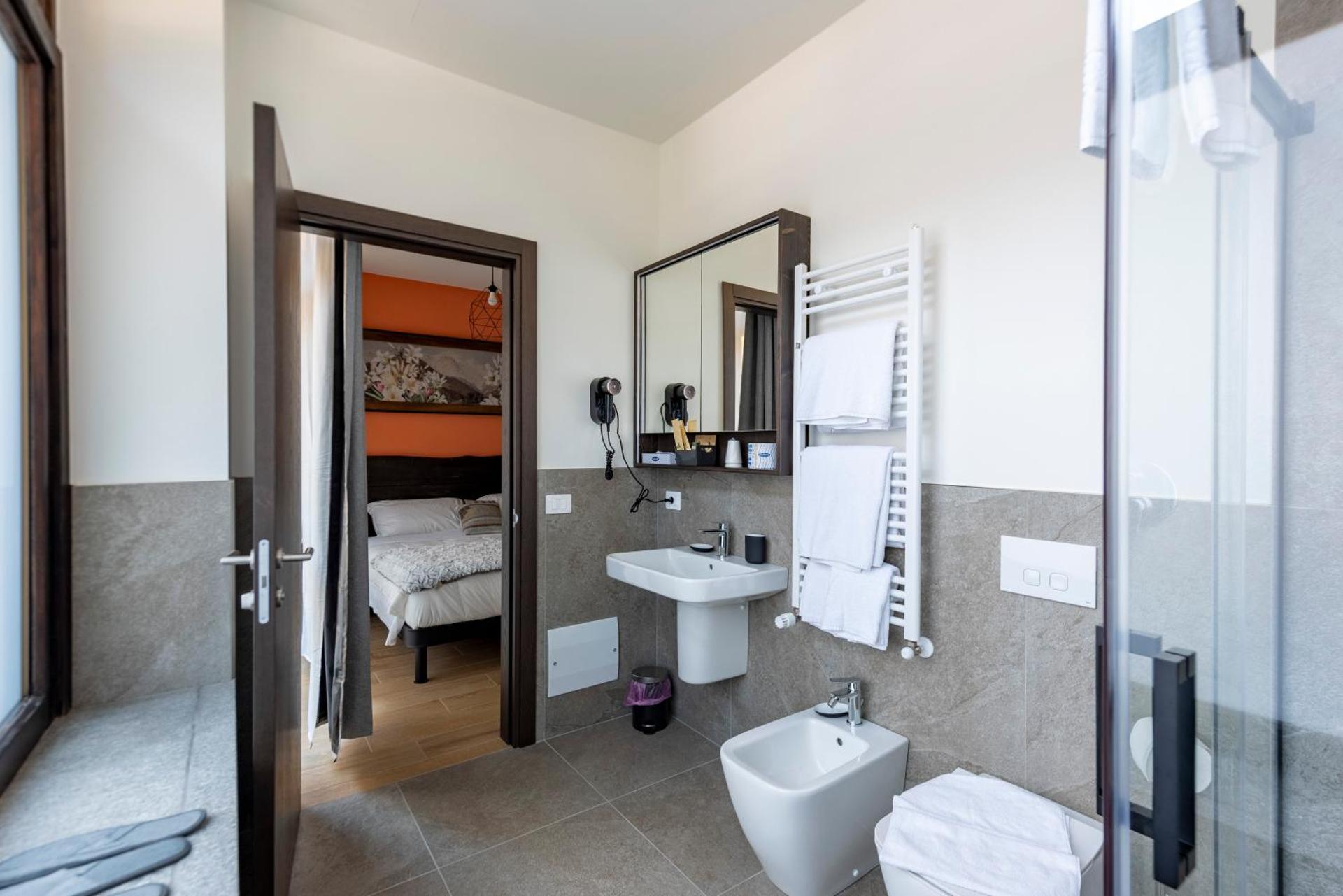 The Weiss bistrot & Rooms