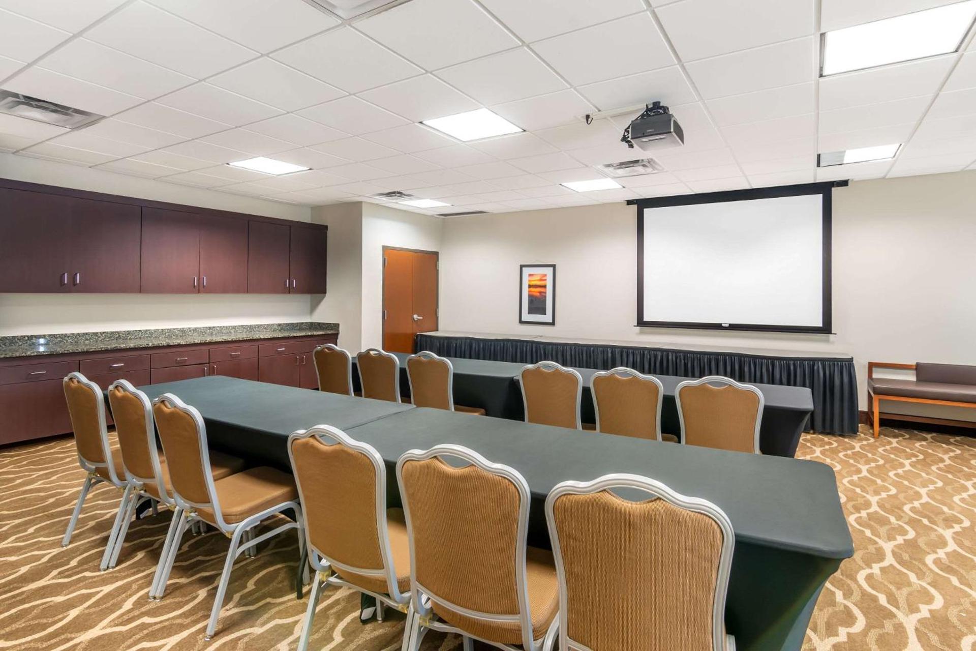 Meeting/conference room