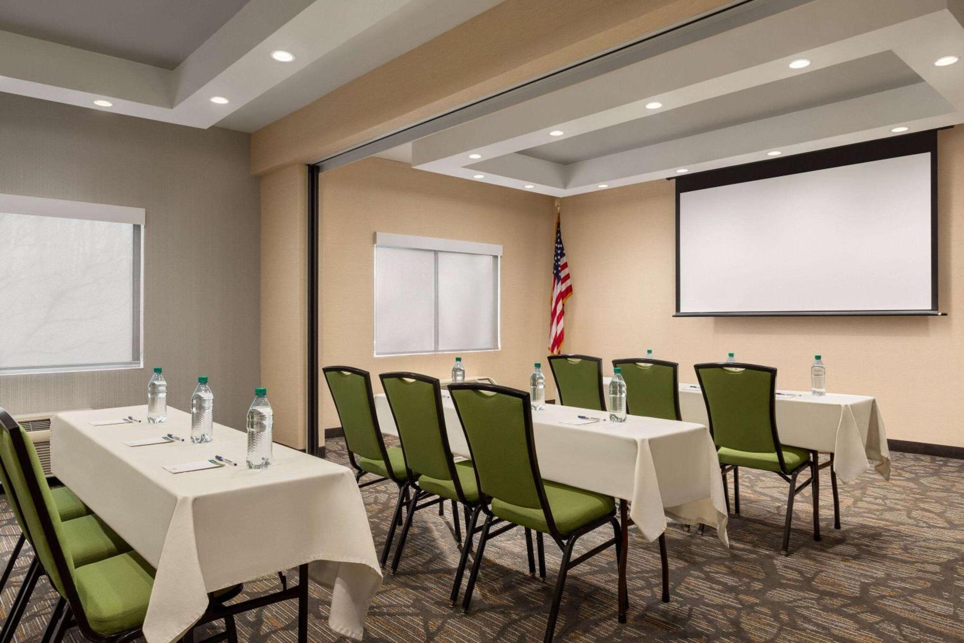 Meeting/conference room