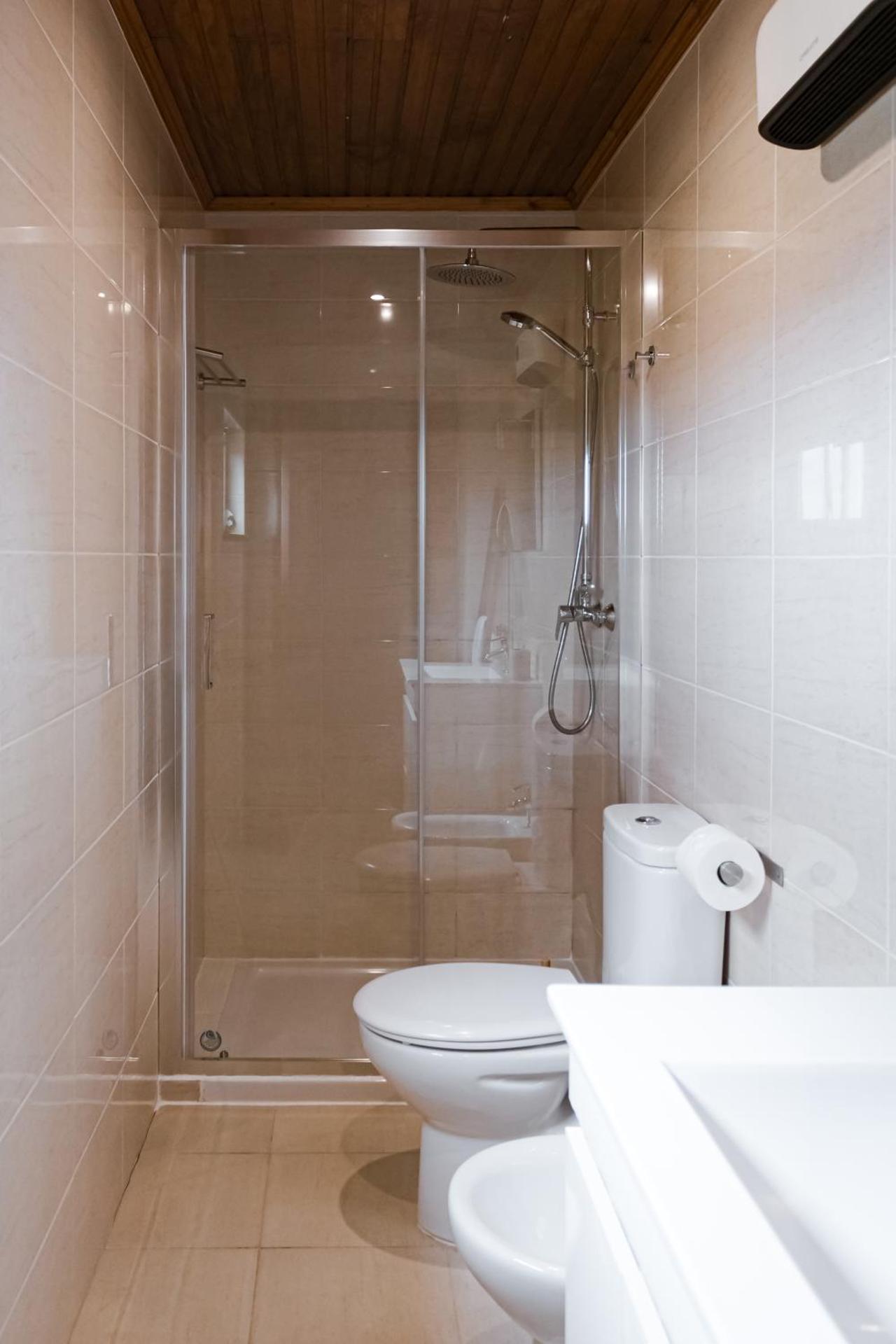 Quinta da Portela - Casa Visconde Arneiros - by RowdHouses