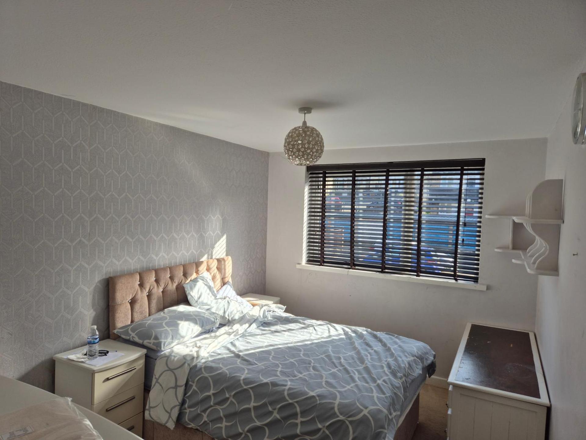 Three bedroom house with a garden