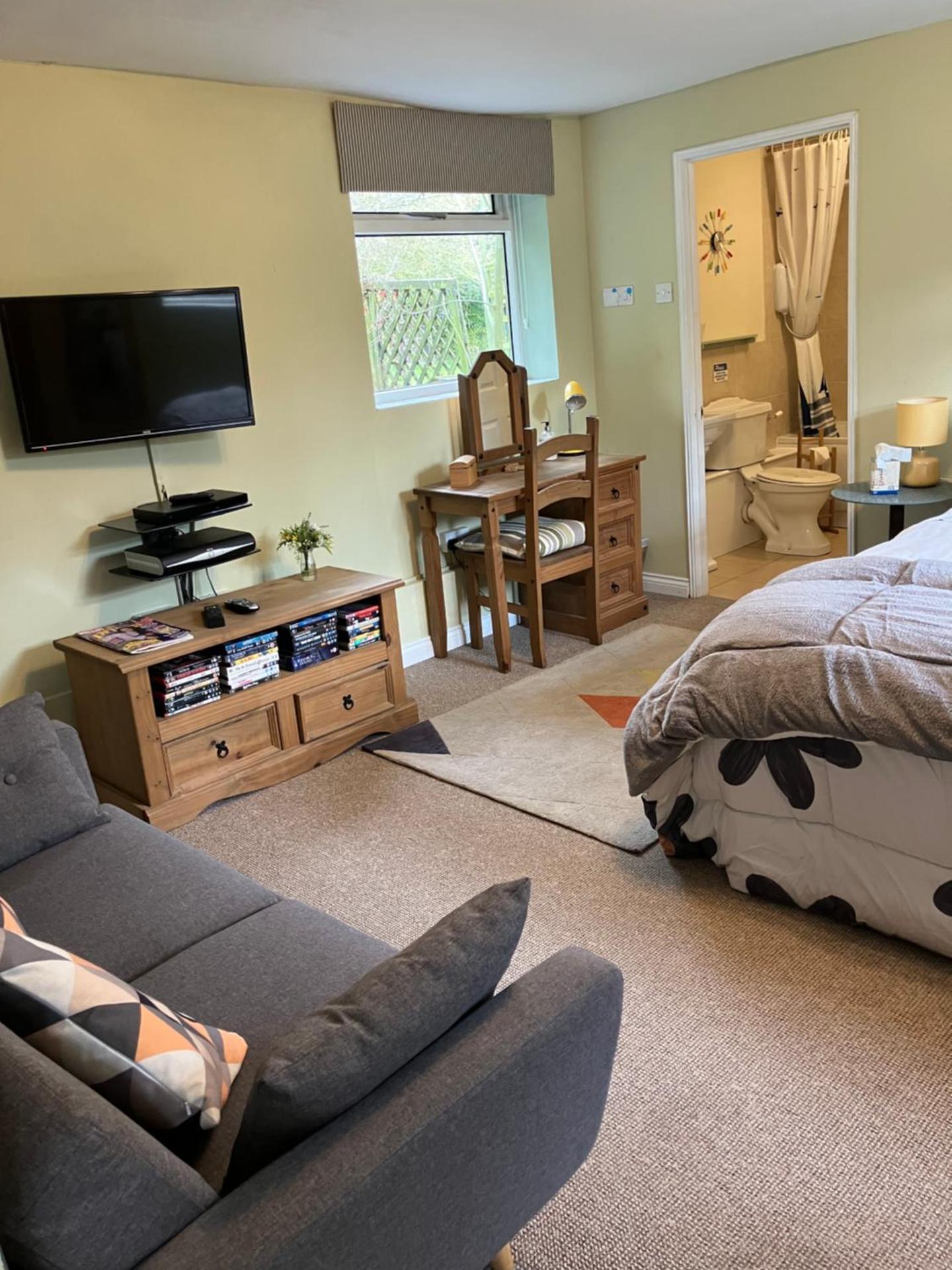 Valley Farmhouse, Westhall