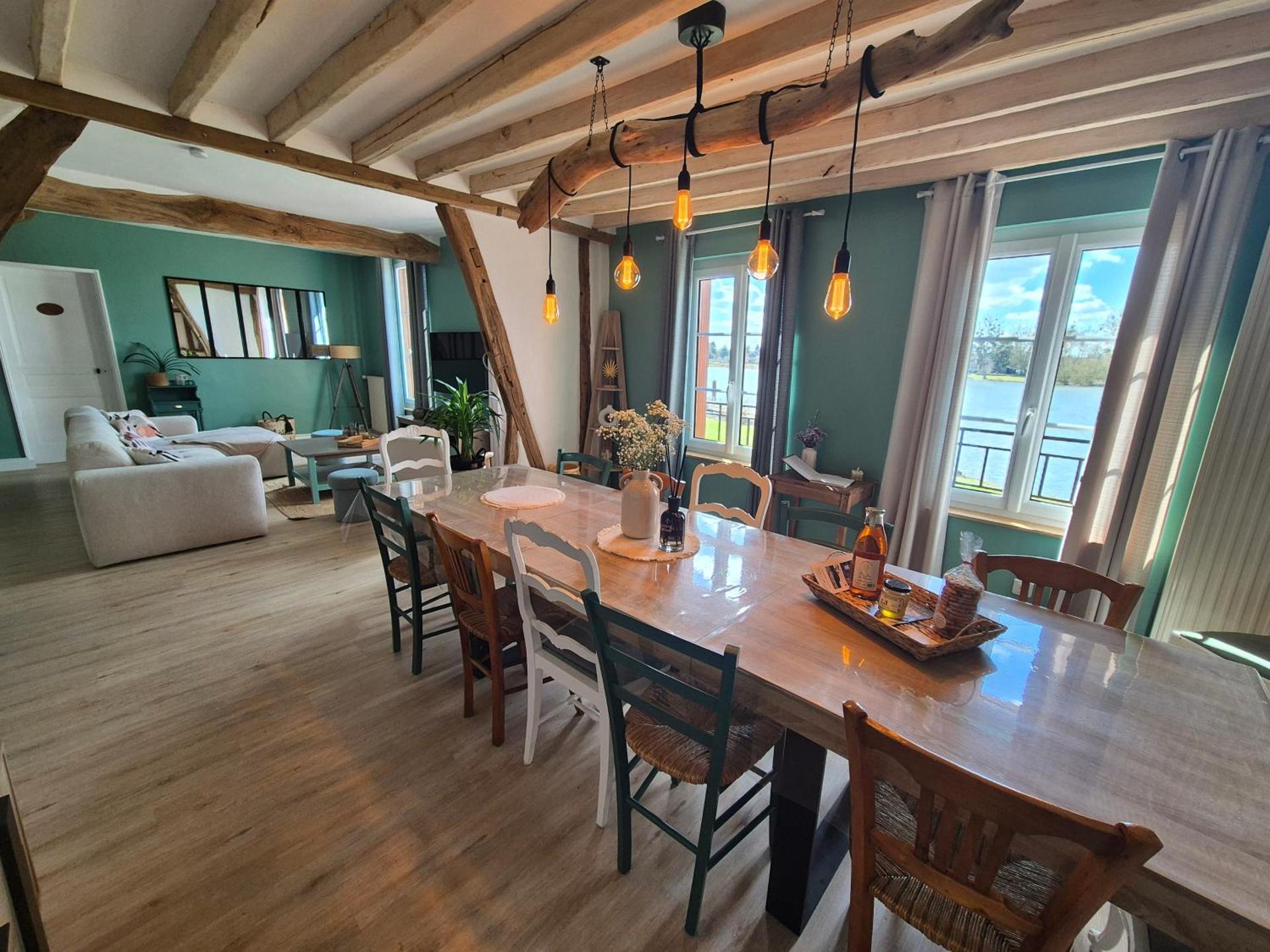 Le Cœur du Bien-être - Gîte grande capacité - 6 chambres - Superbe emplacement - Vue Seine - Décoration soignée - Coin touristique