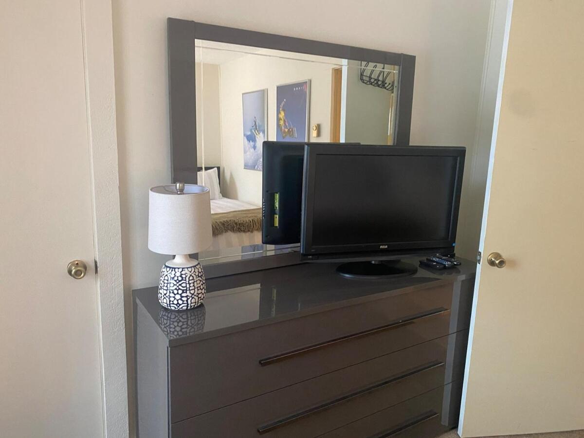 Mountain Fun-Jack Frost Walk On Whole House